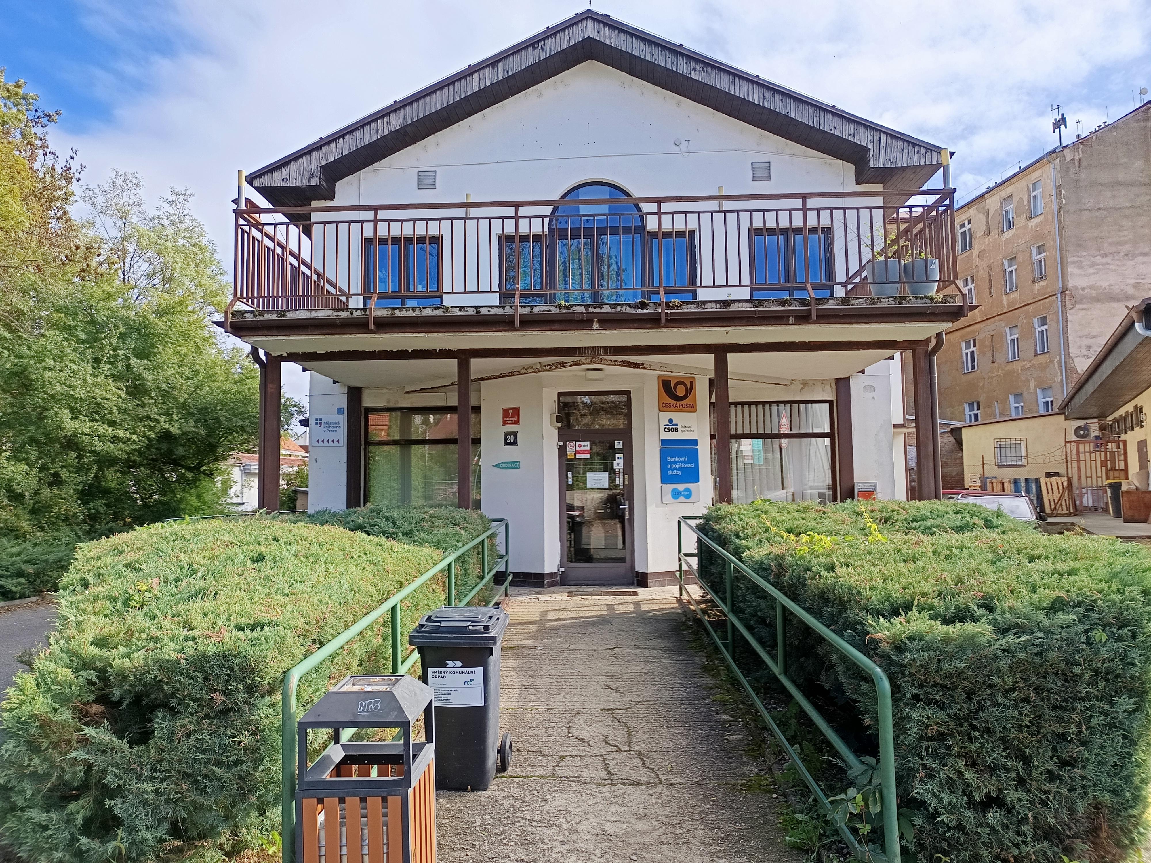 Městská knihovna v Praze - Velká Chuchle foto 4