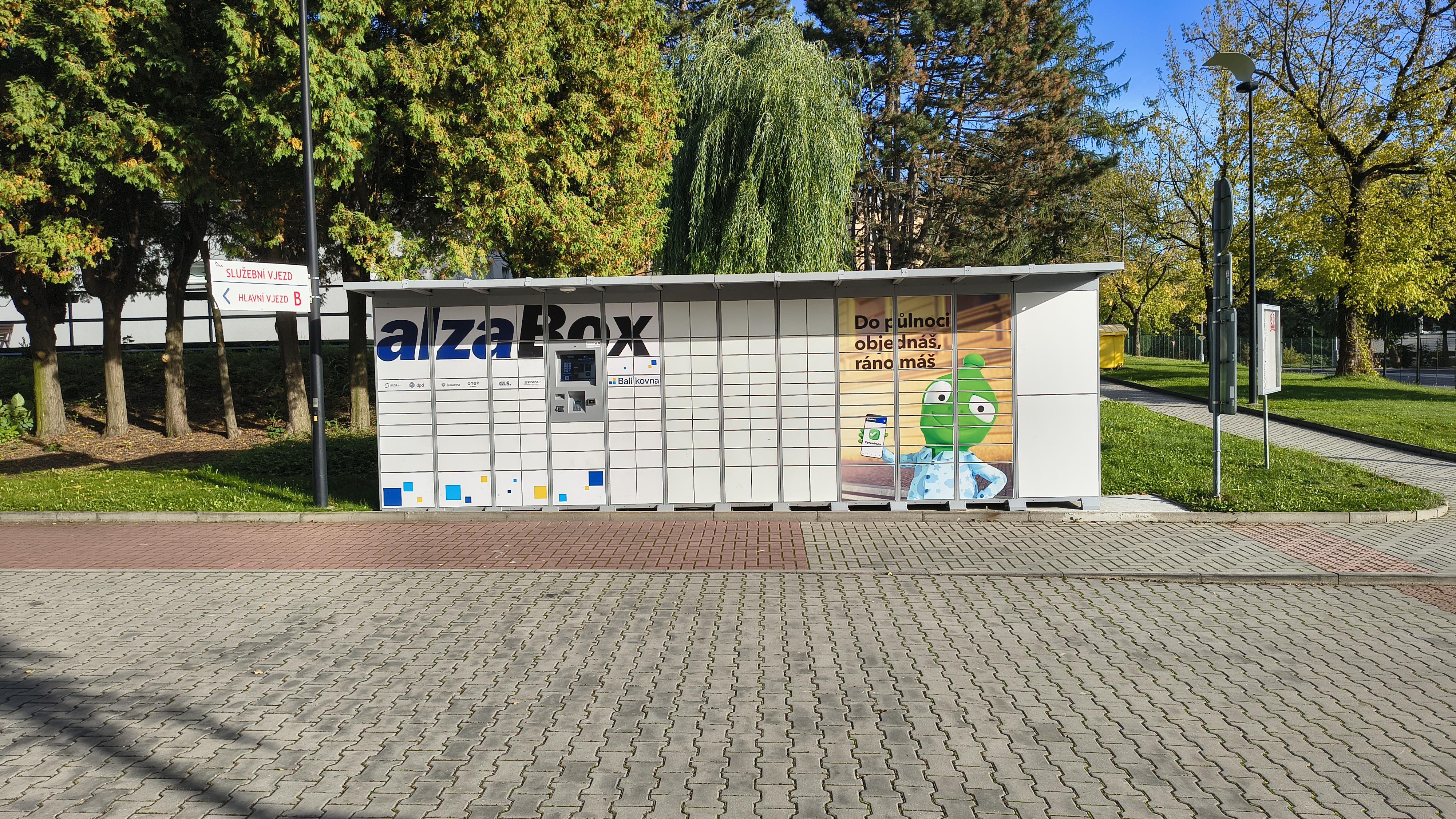 AlzaBox