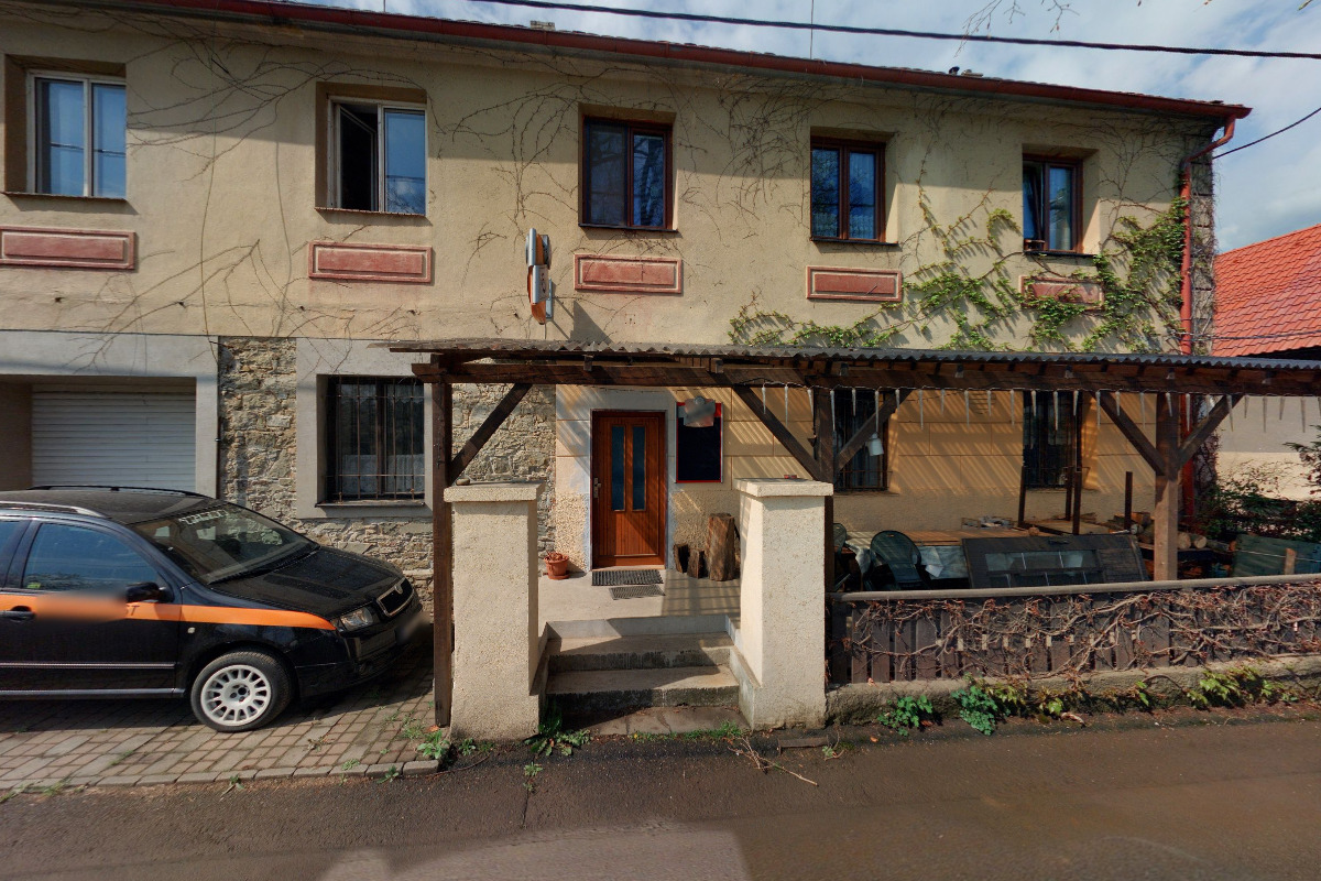 Hospoda Karlštejnská 242