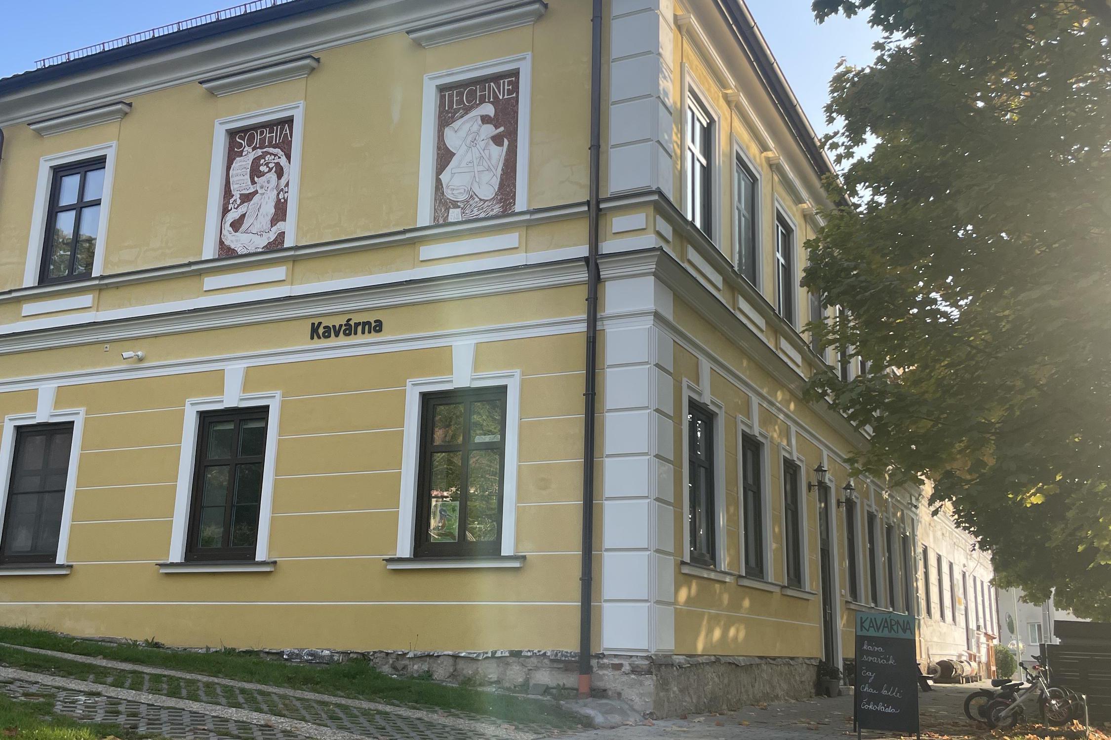 Kavárna Stará škola