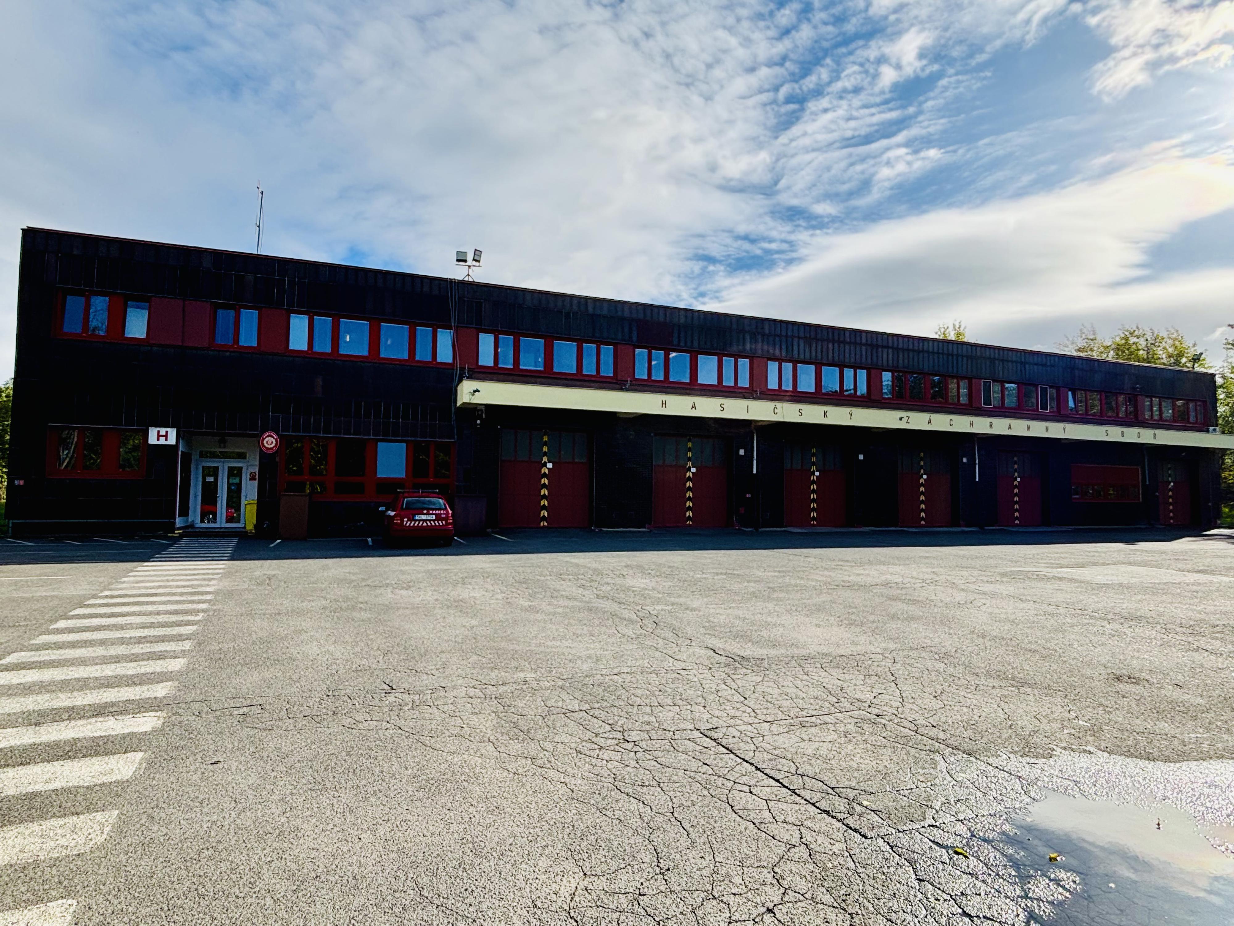 Hasiči Dopravního podniku hl. m. Prahy