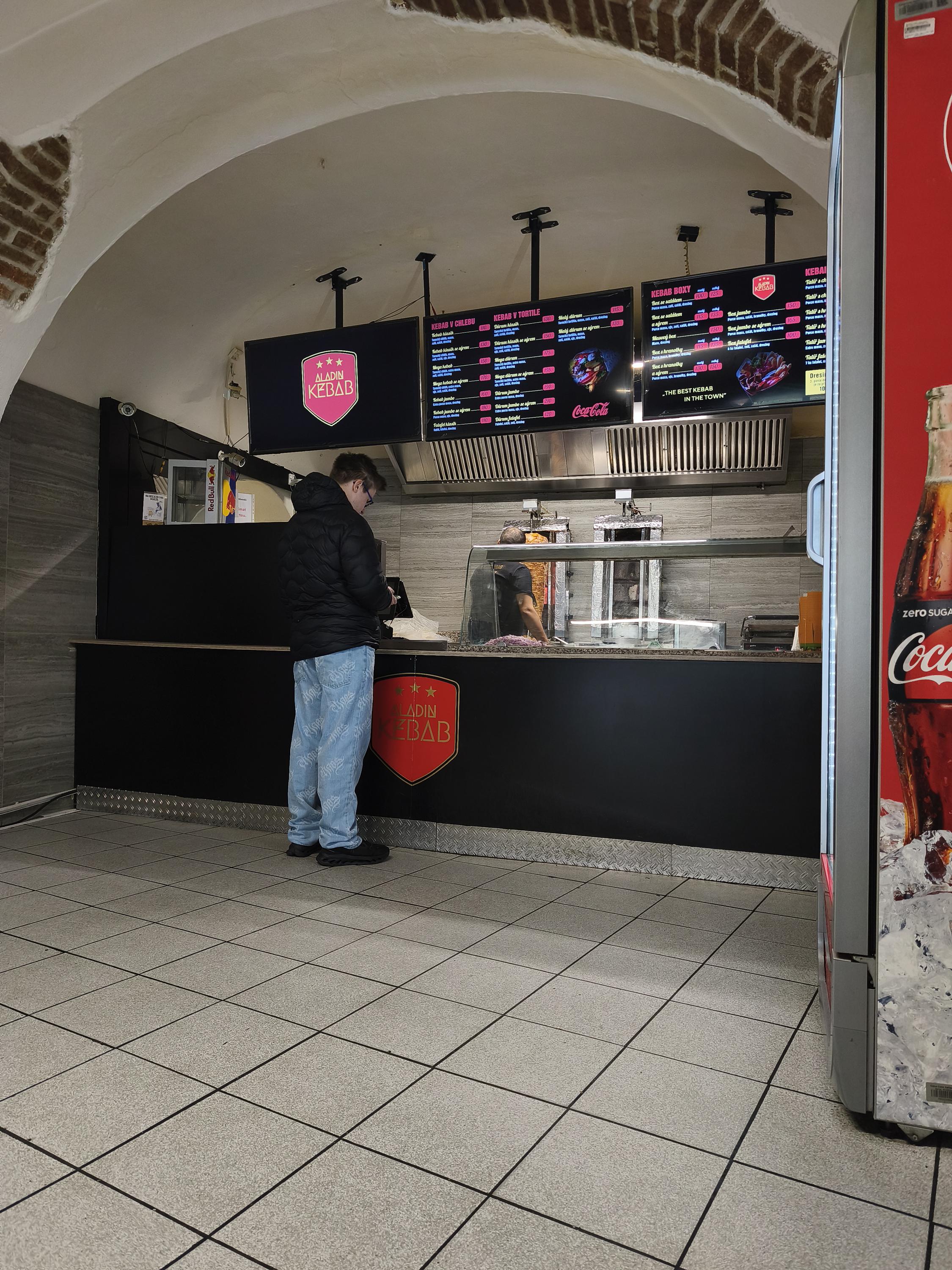 Aladin Kebab & Pizza foto 3