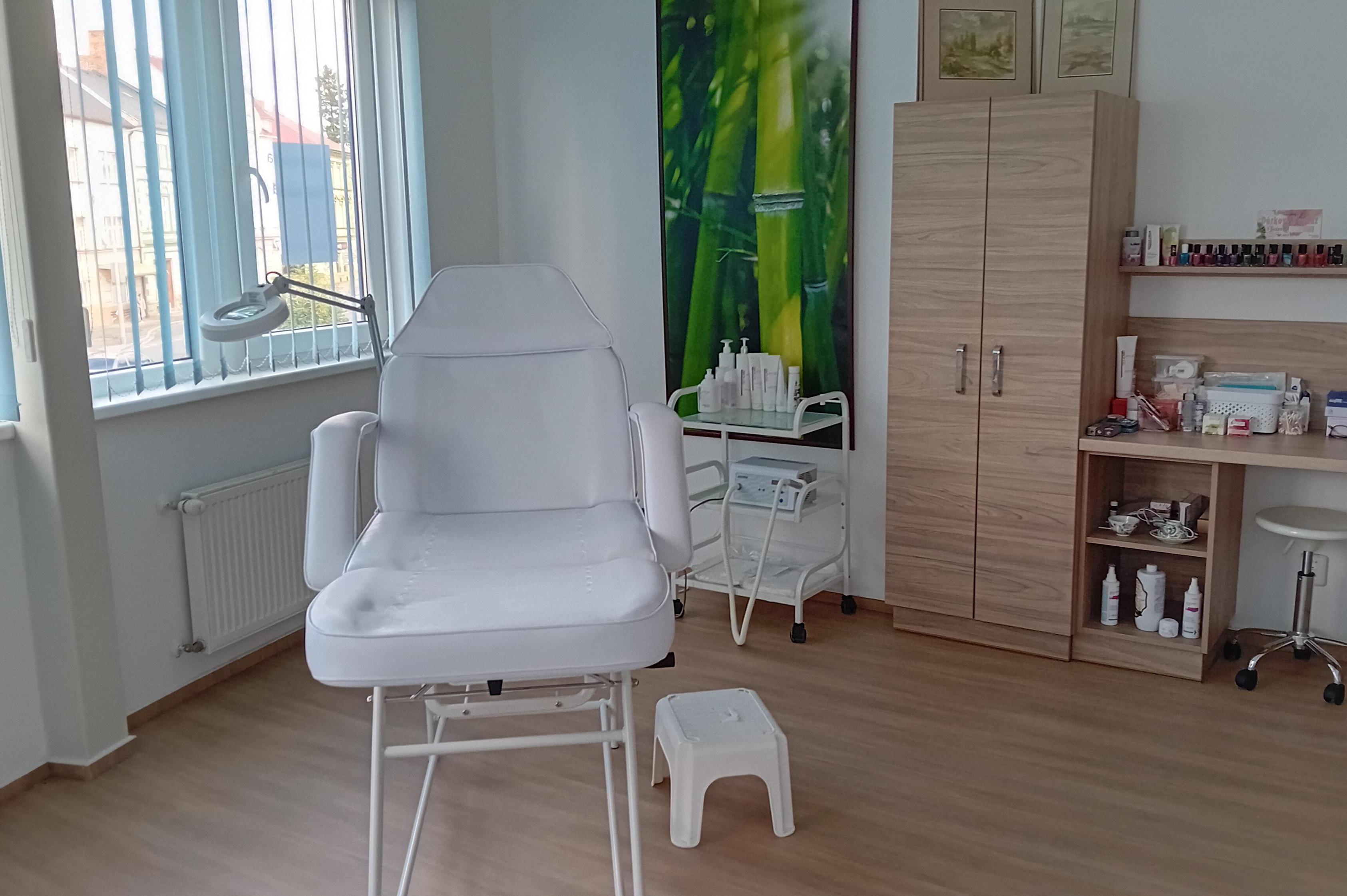 Kosmetika a pedikúra Helena Helanová