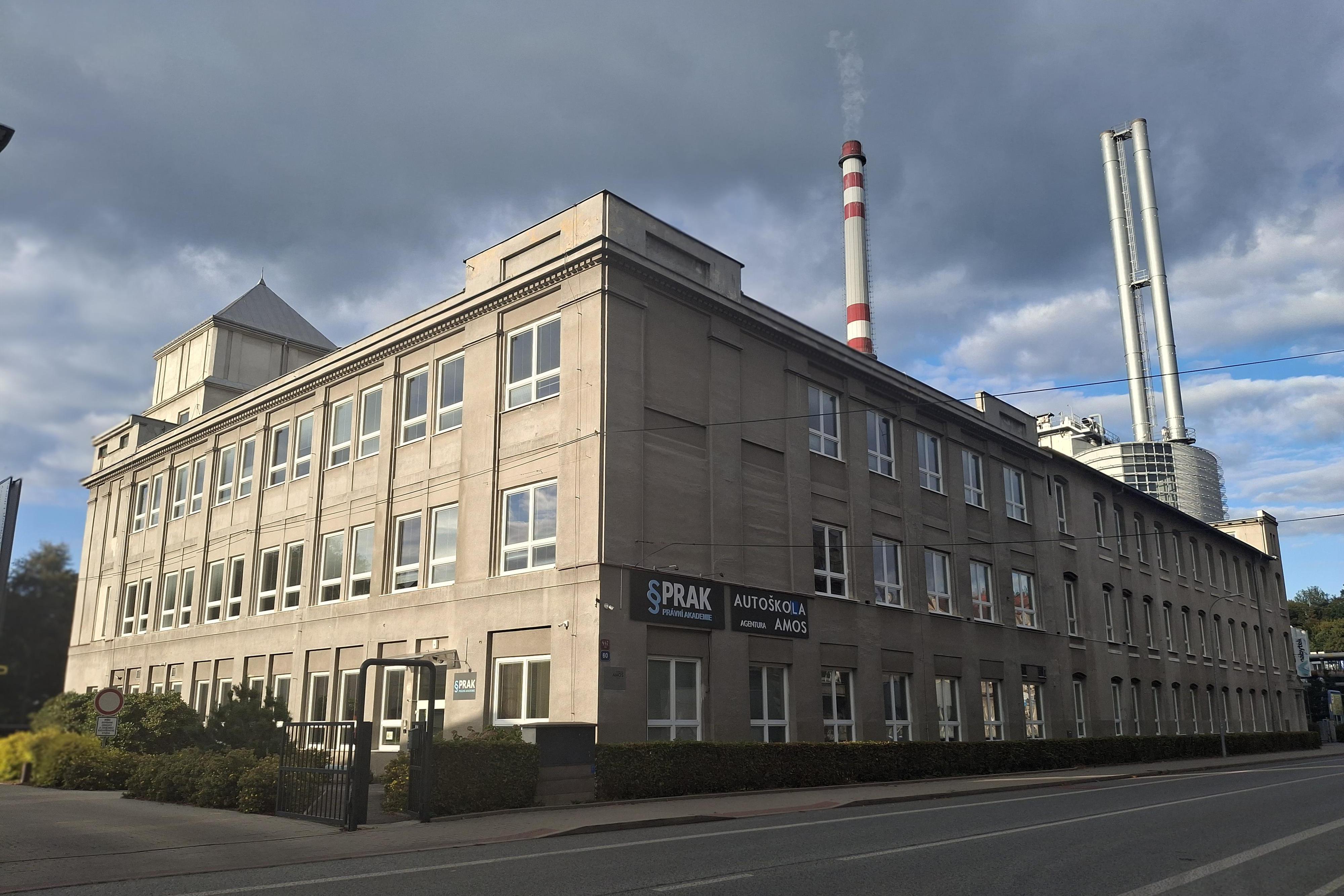 Střední škola právní - Právní akademie, s.r.o.