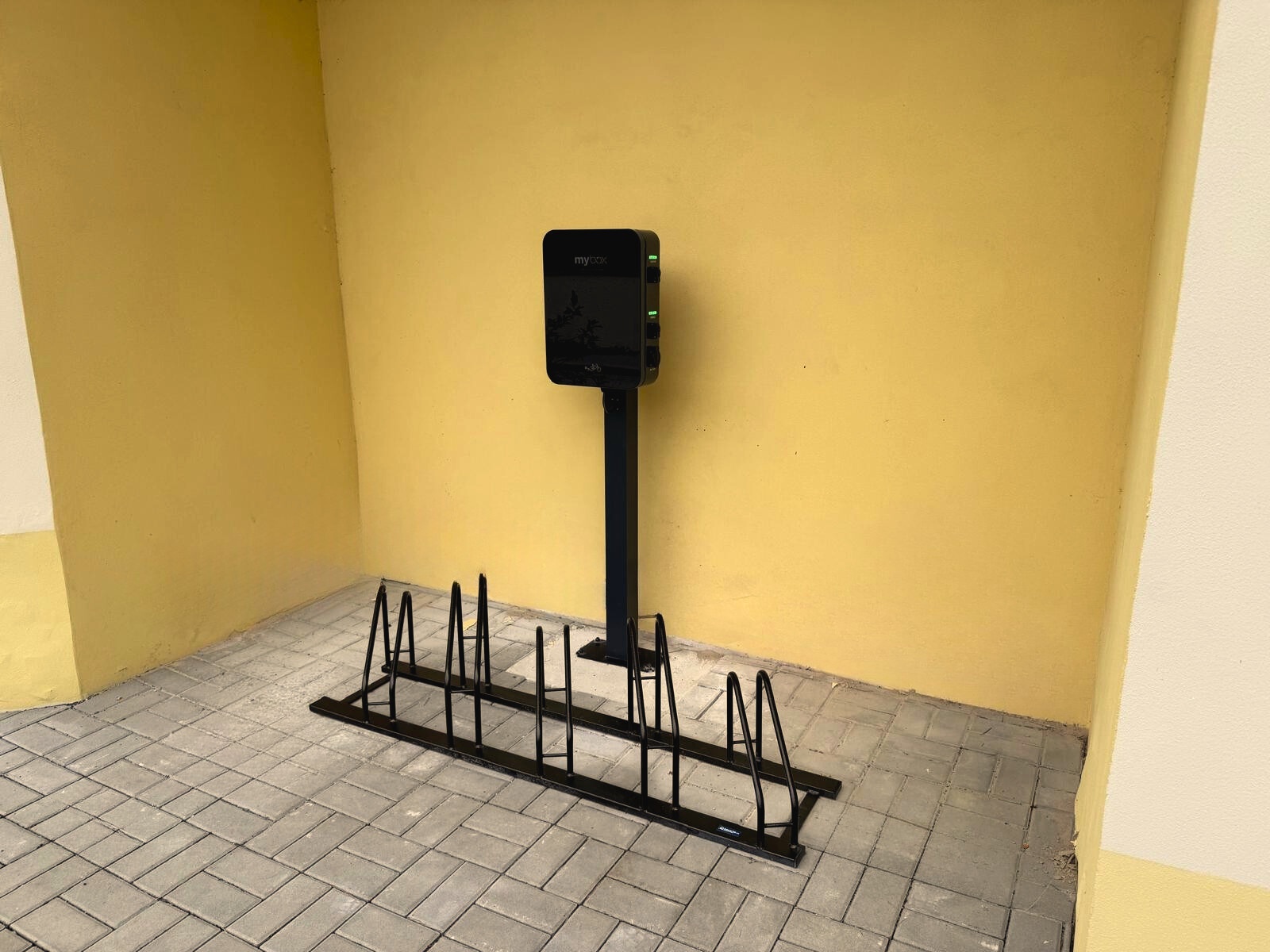 Dobíjecí stanice pro elektrokola