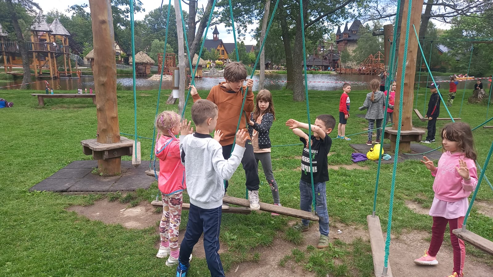 Základní škola a mateřská škola Basic foto 6