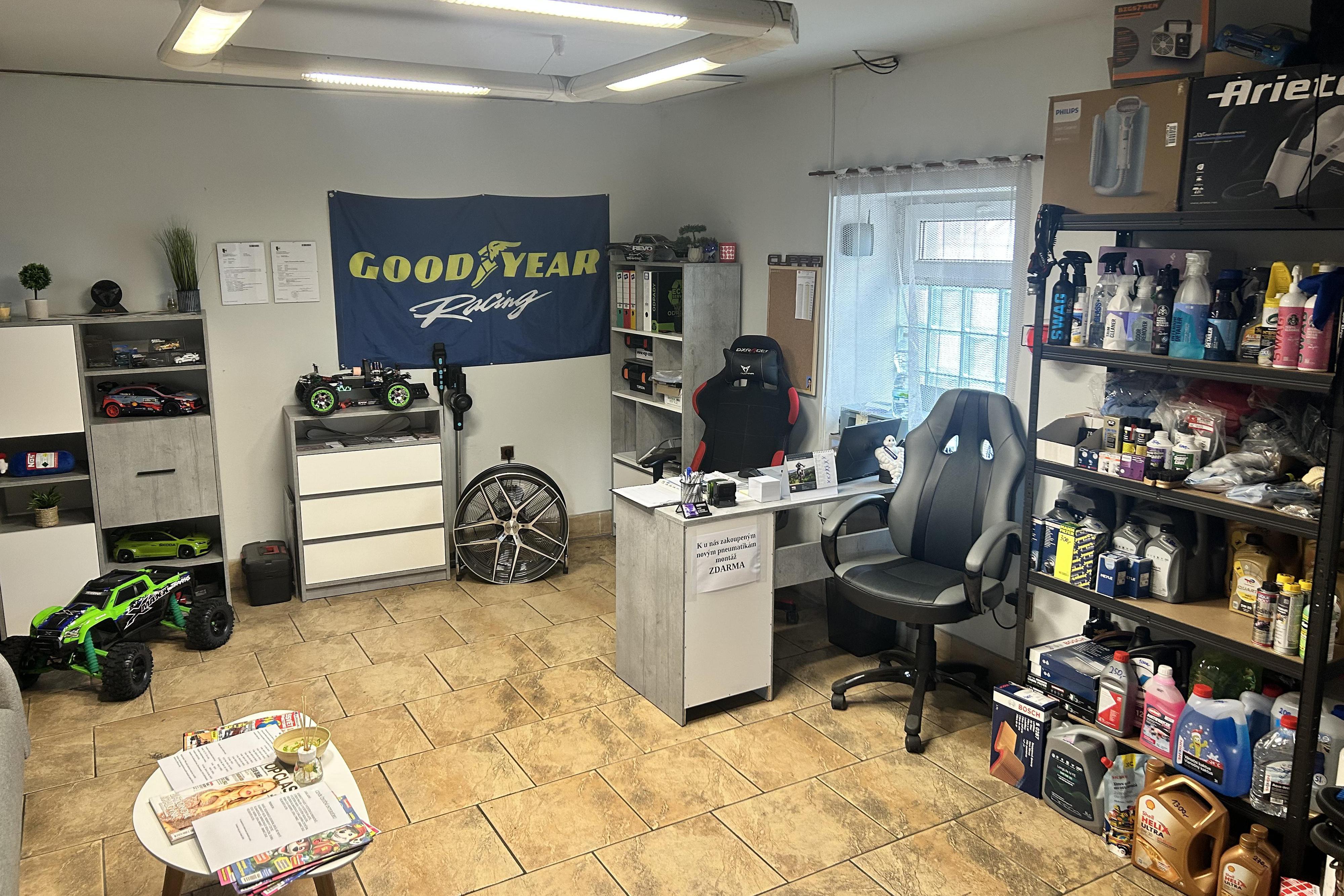 Autoservis a pneuservis Petr Šlapák