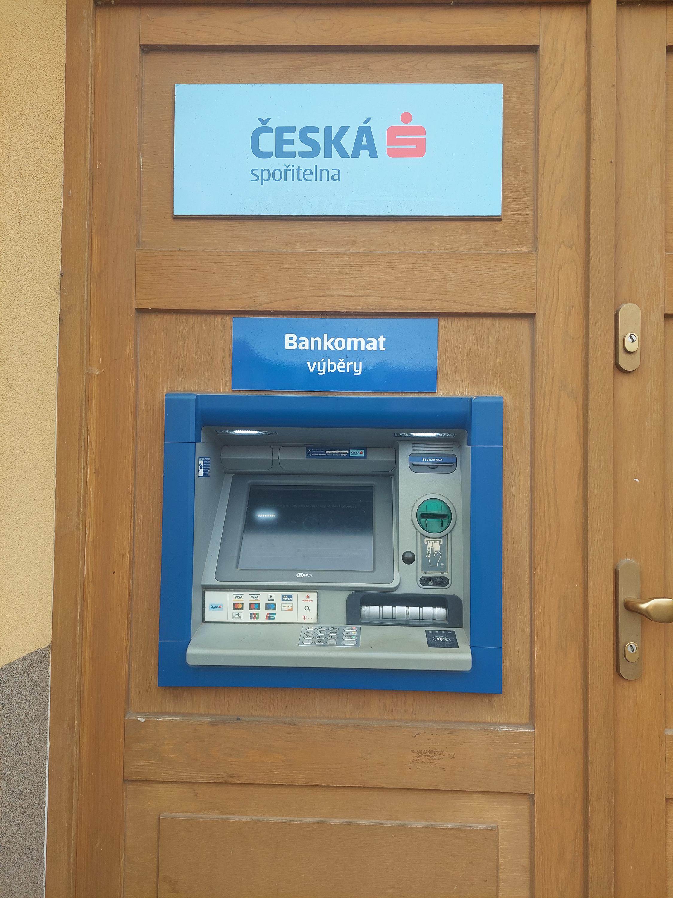 Bankomat České spořitelny foto 3