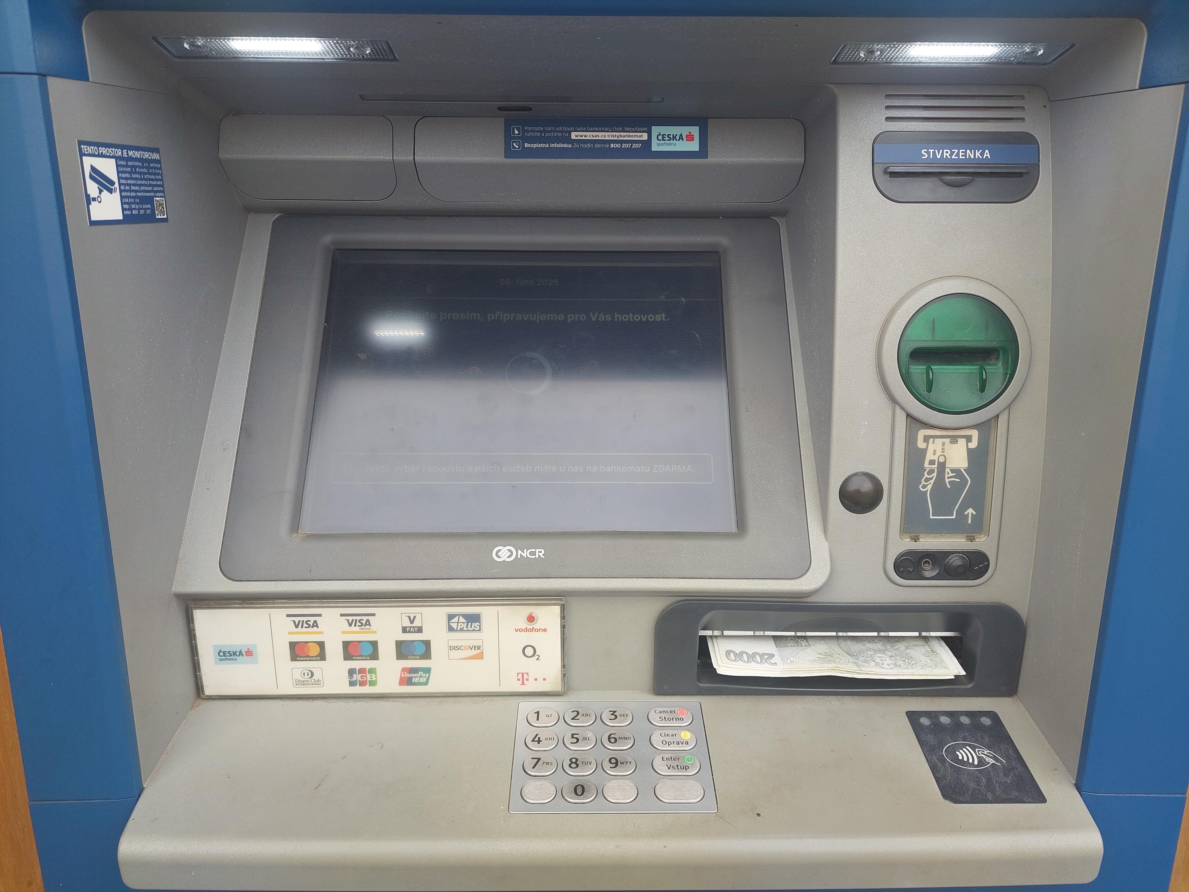 Bankomat České spořitelny foto 2