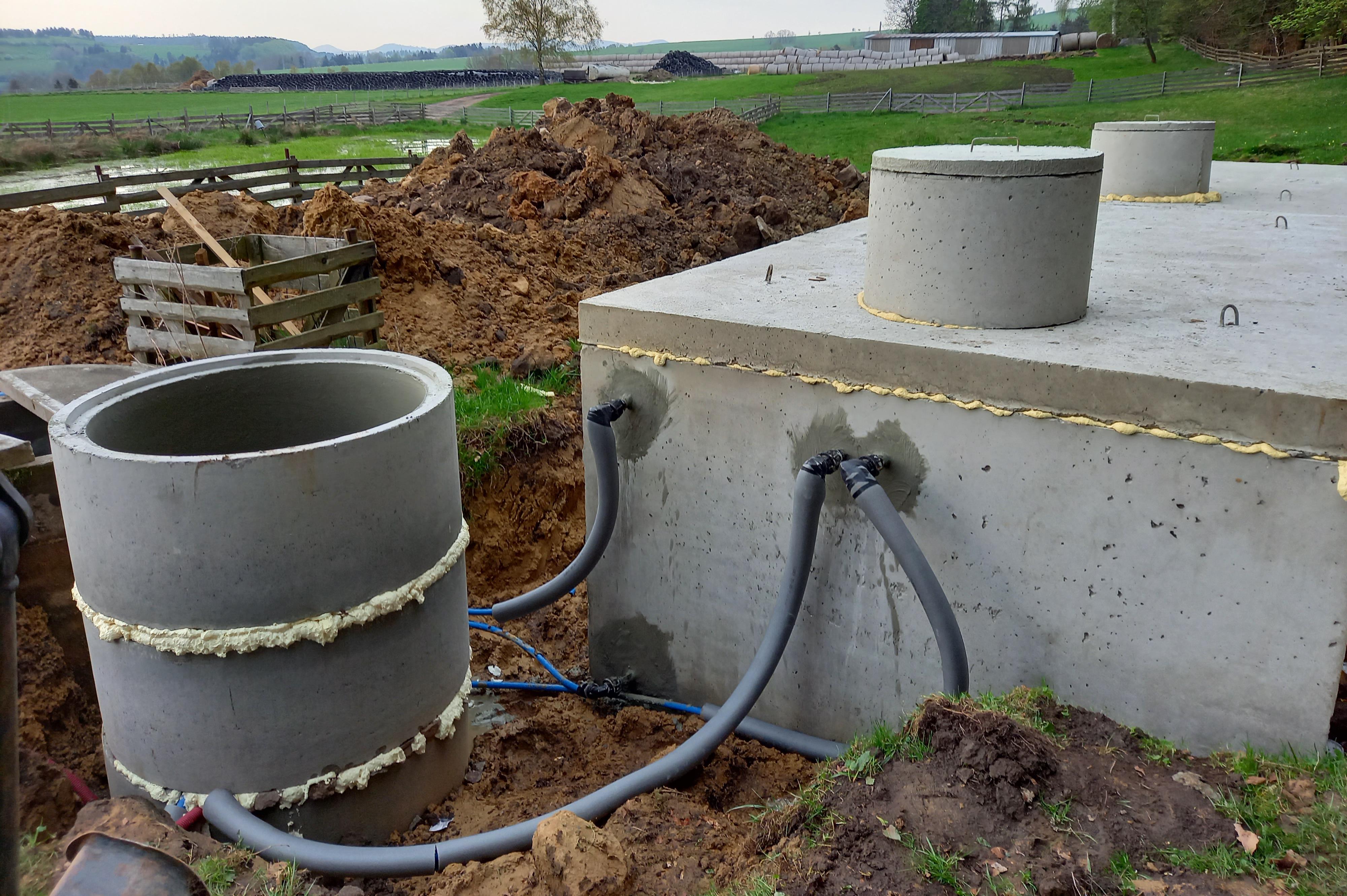 Práce s betonovými nádržemi