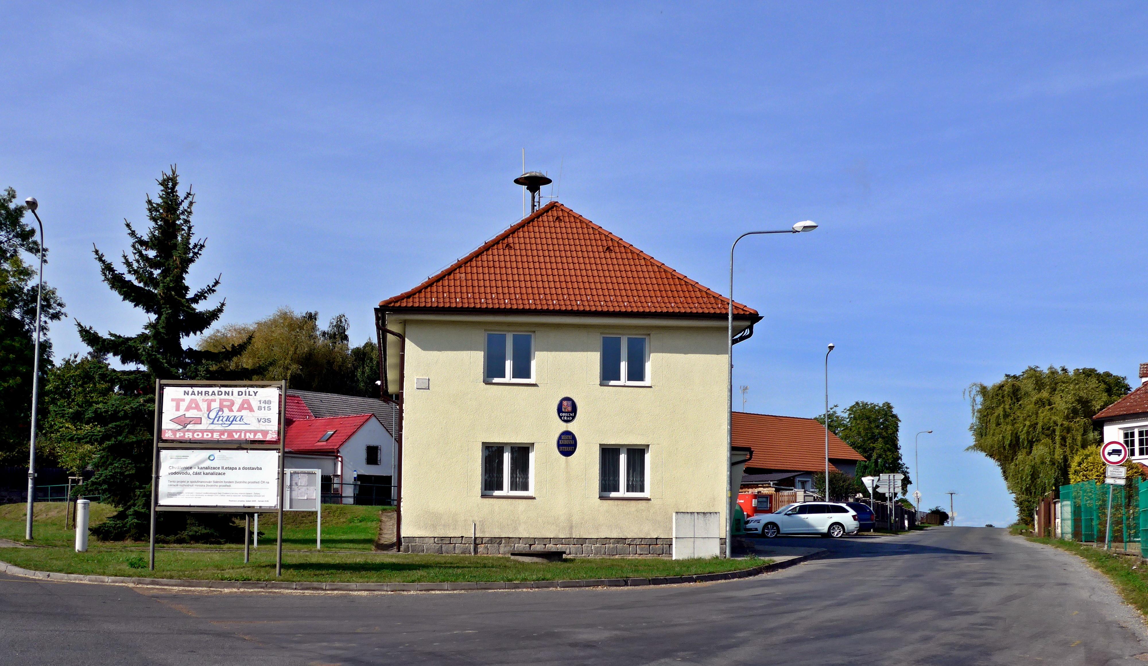 Chválenice - obecní úřad foto 2