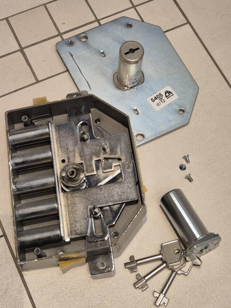 ZÁMEČNICTVÍ KEY-SERVICE s.r.o. foto 4