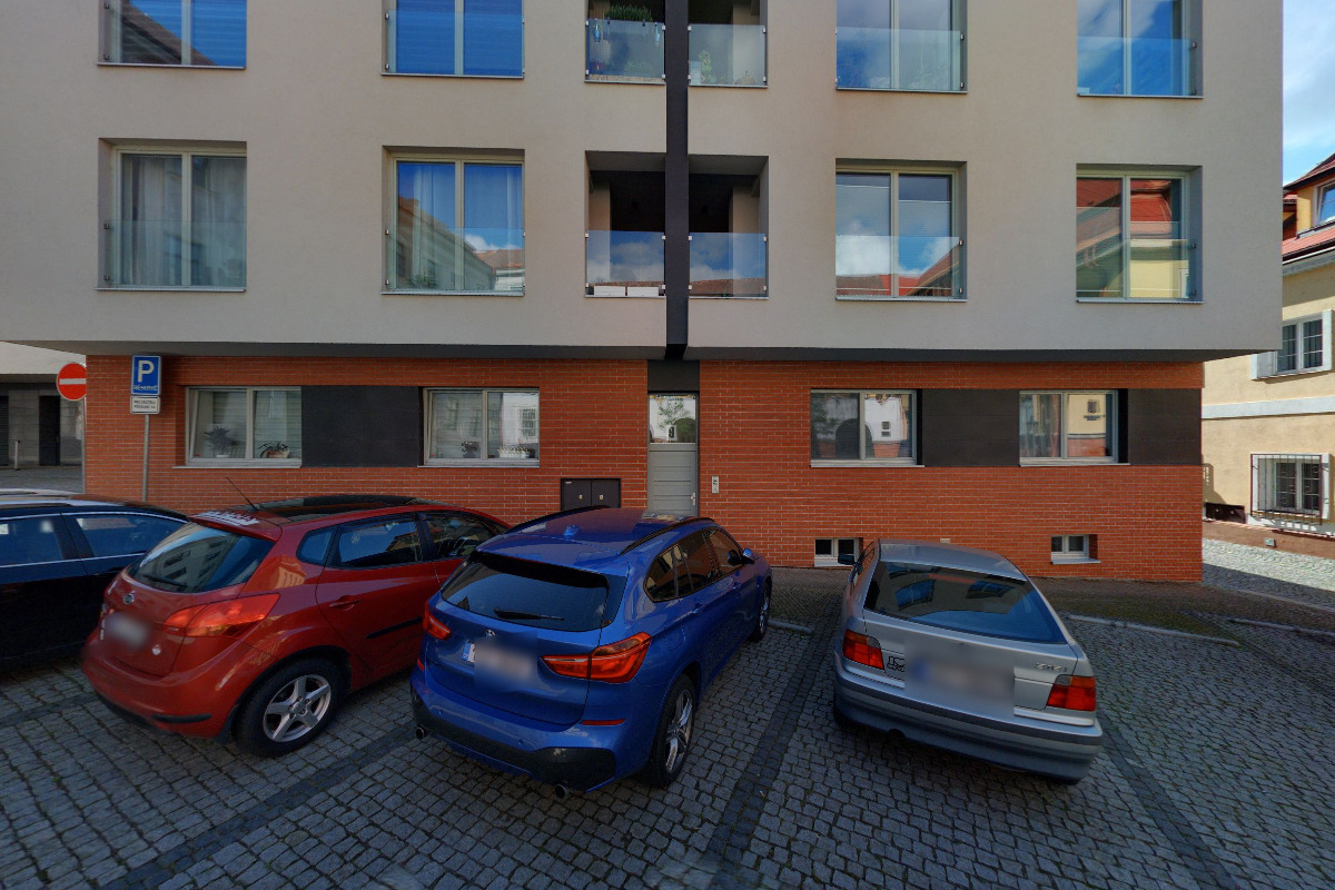 Apartmán Všehrdovo náměstí 9