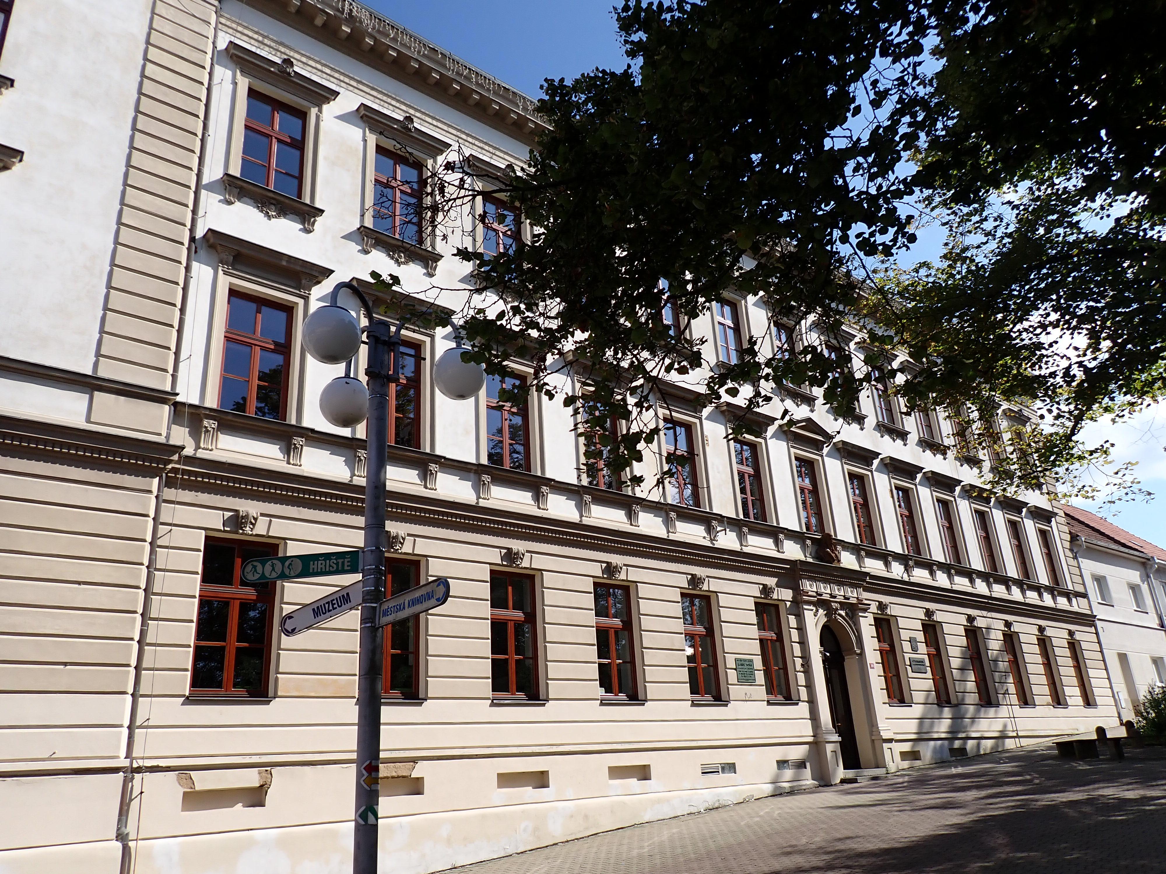 Gymnázium Jana Amose Komenského Nové Strašecí foto 5