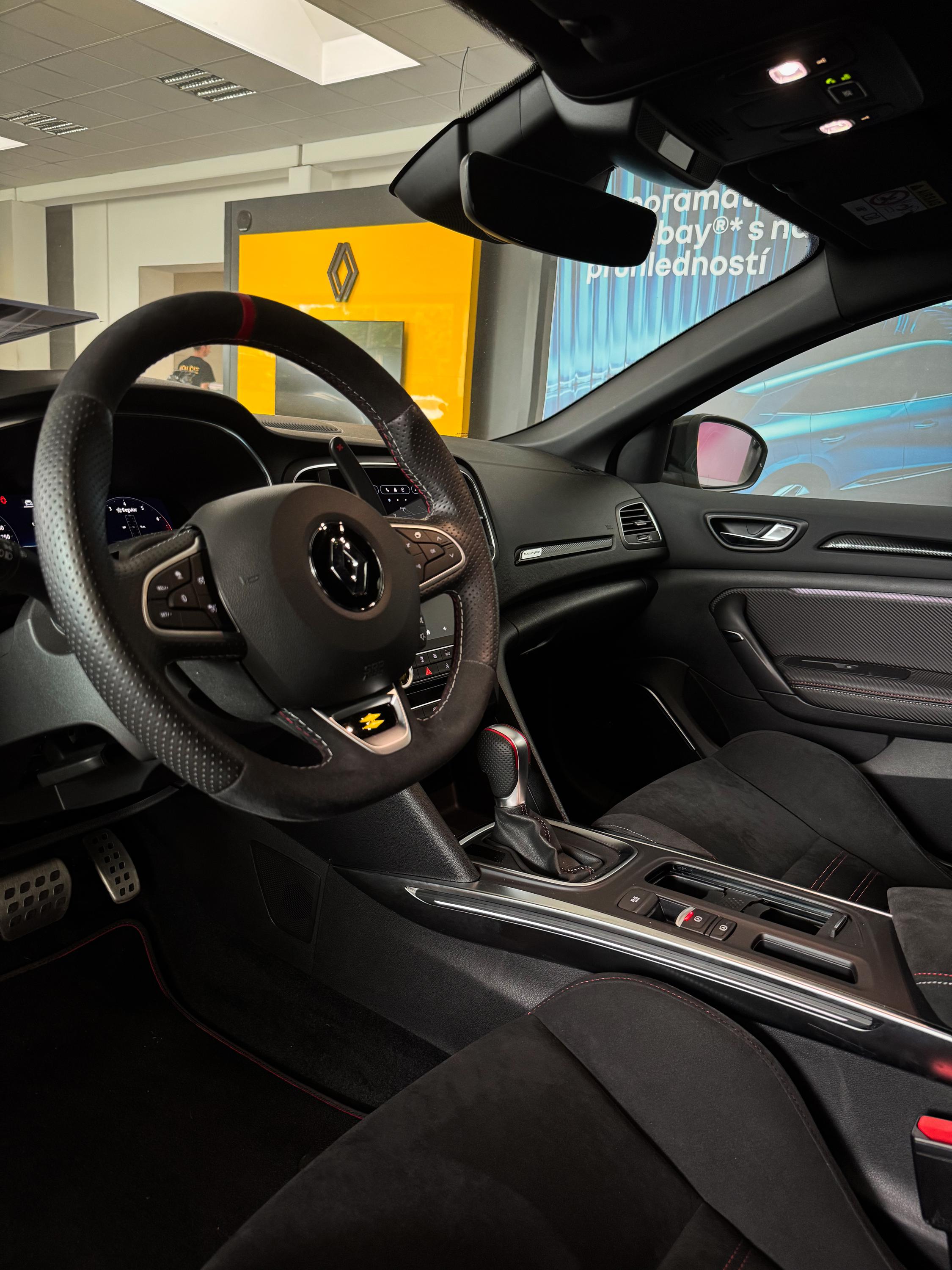 AUTO TICHÝ - centrum s.r.o.