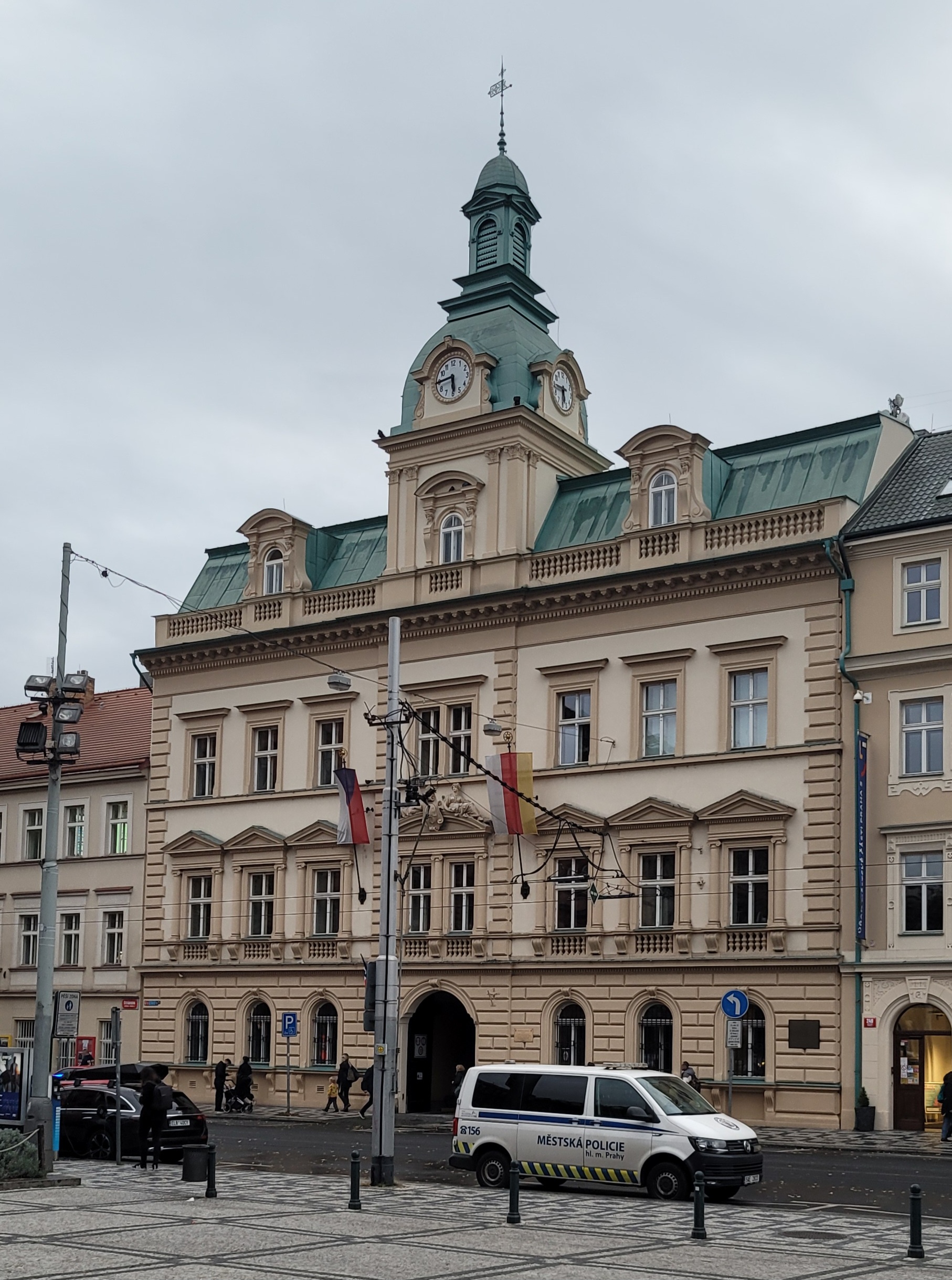 Úřad městské části Praha 5 foto 6