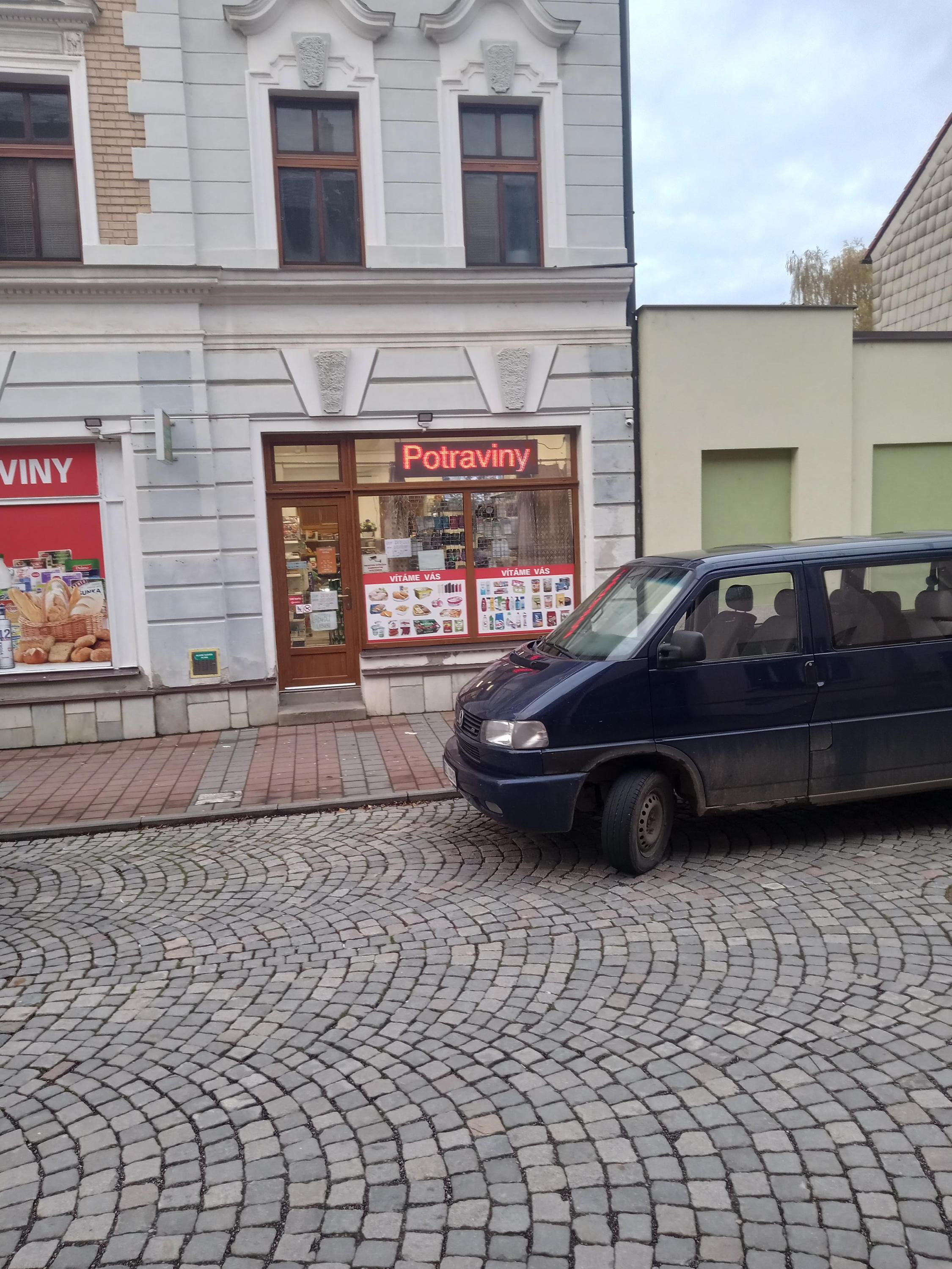 Večerka Nádražní foto 3