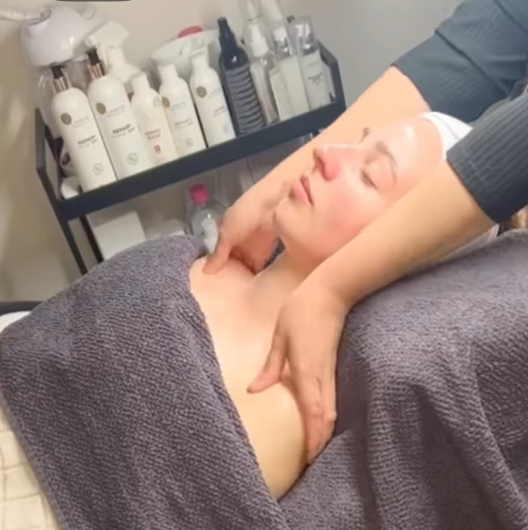 Kolagenové ošetřeni pleti s masáží obličeje