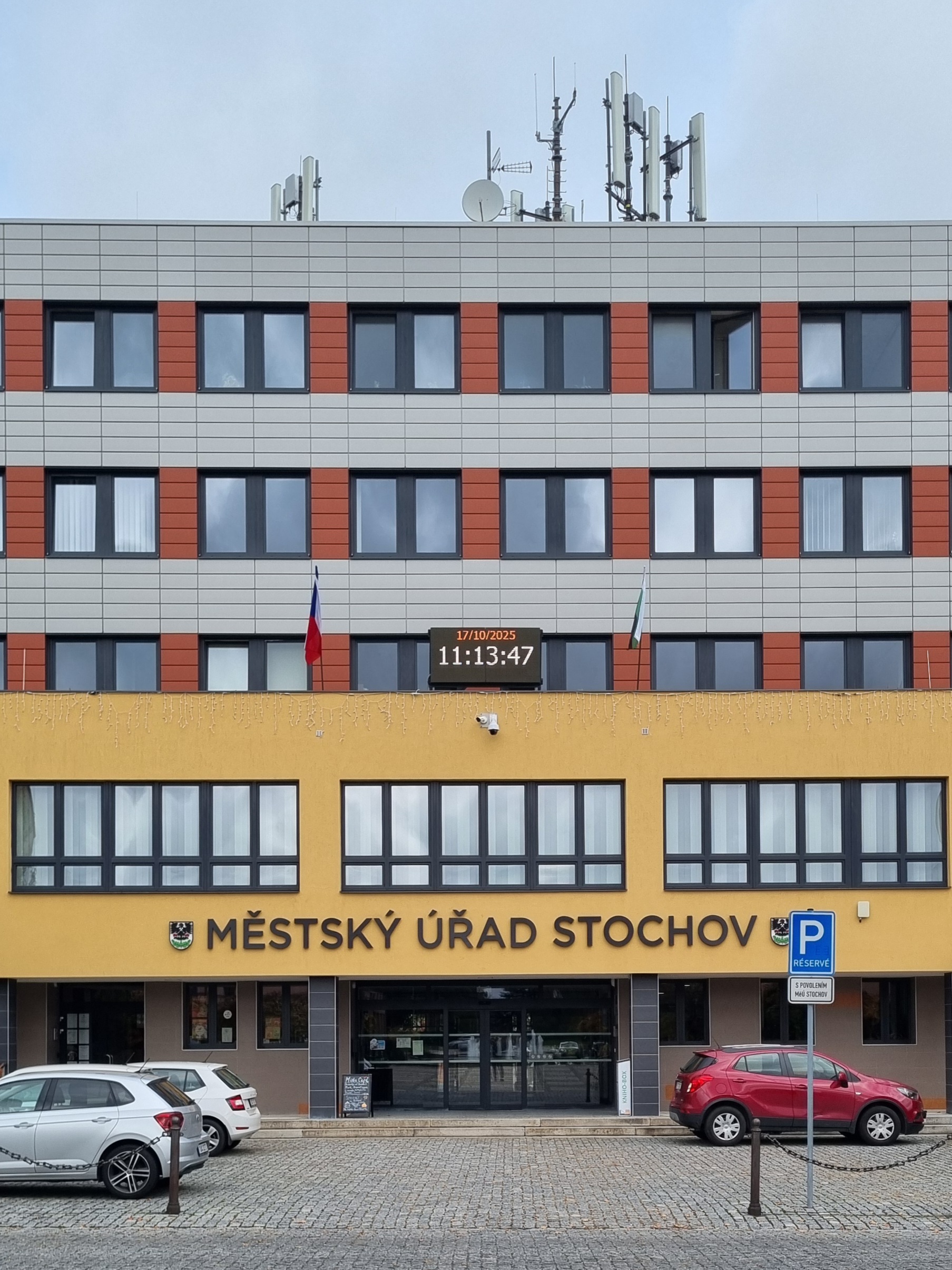 Stochov - městský úřad foto 4