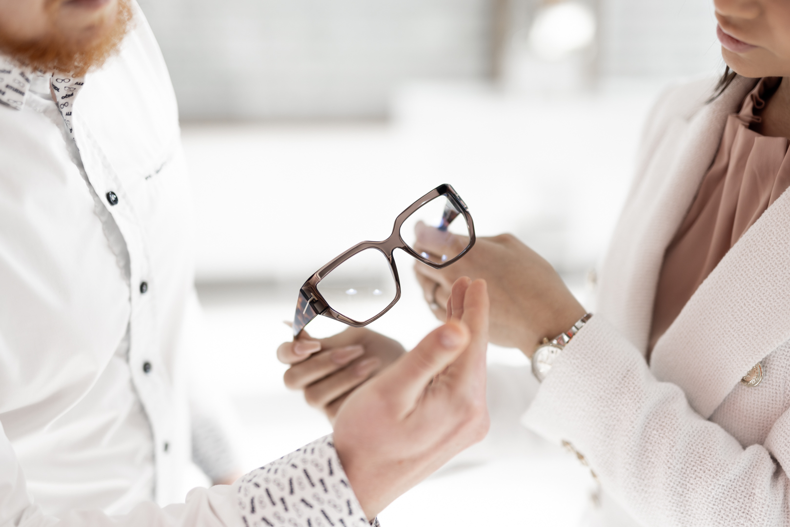 Zhotovení kompletních brýlí