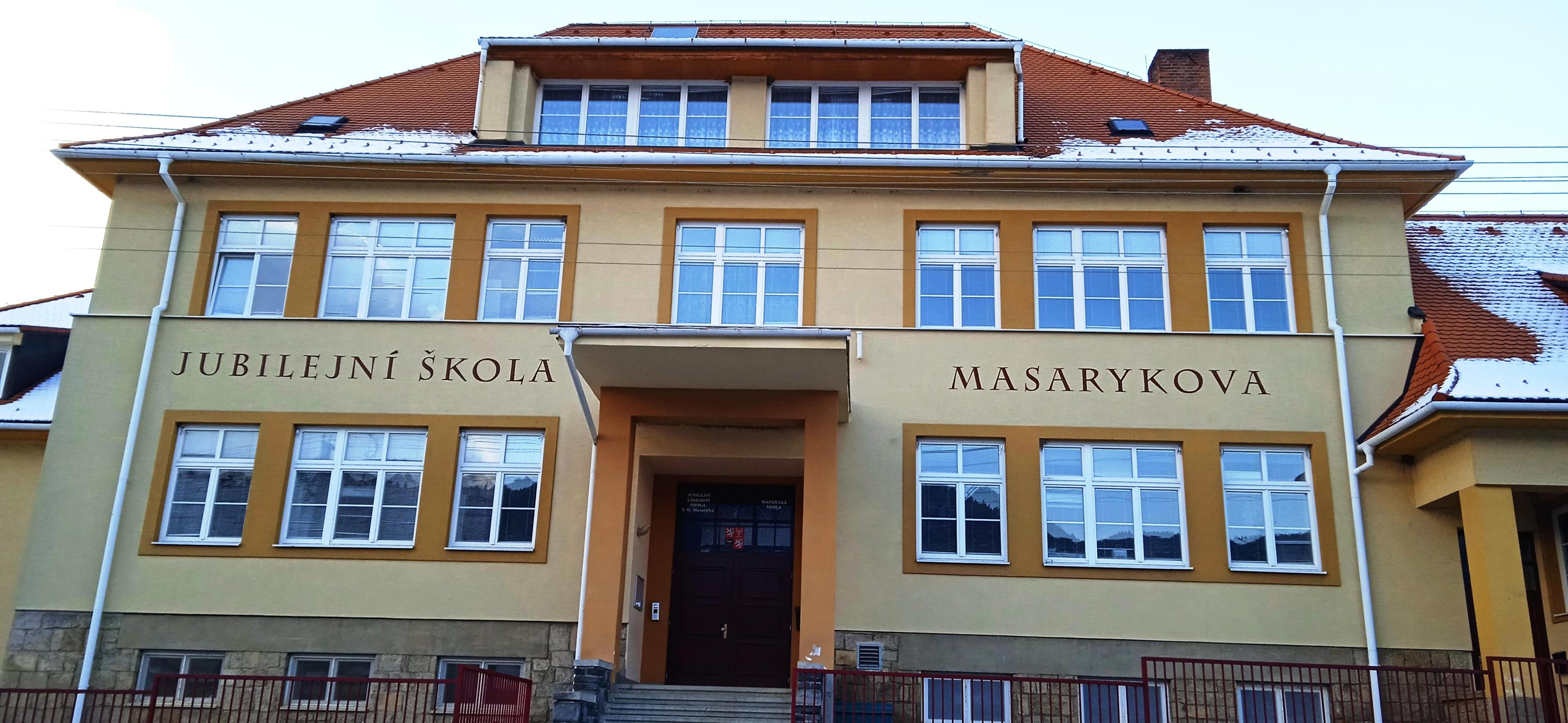 Jubilejní ZŠ T. G. Masaryka a MŠ Rusava foto 5