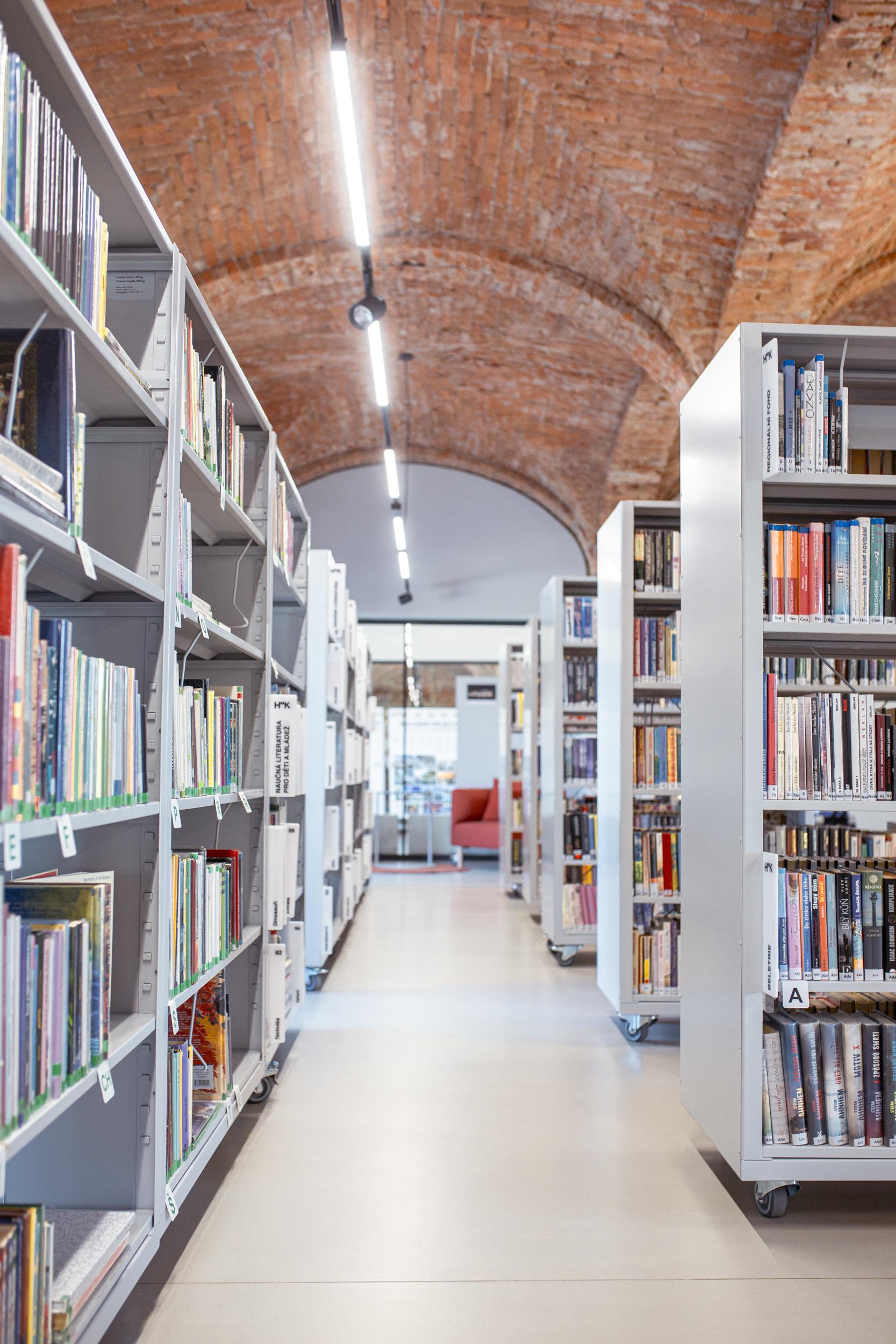 Obecní knihovna Hukvaldy foto 6