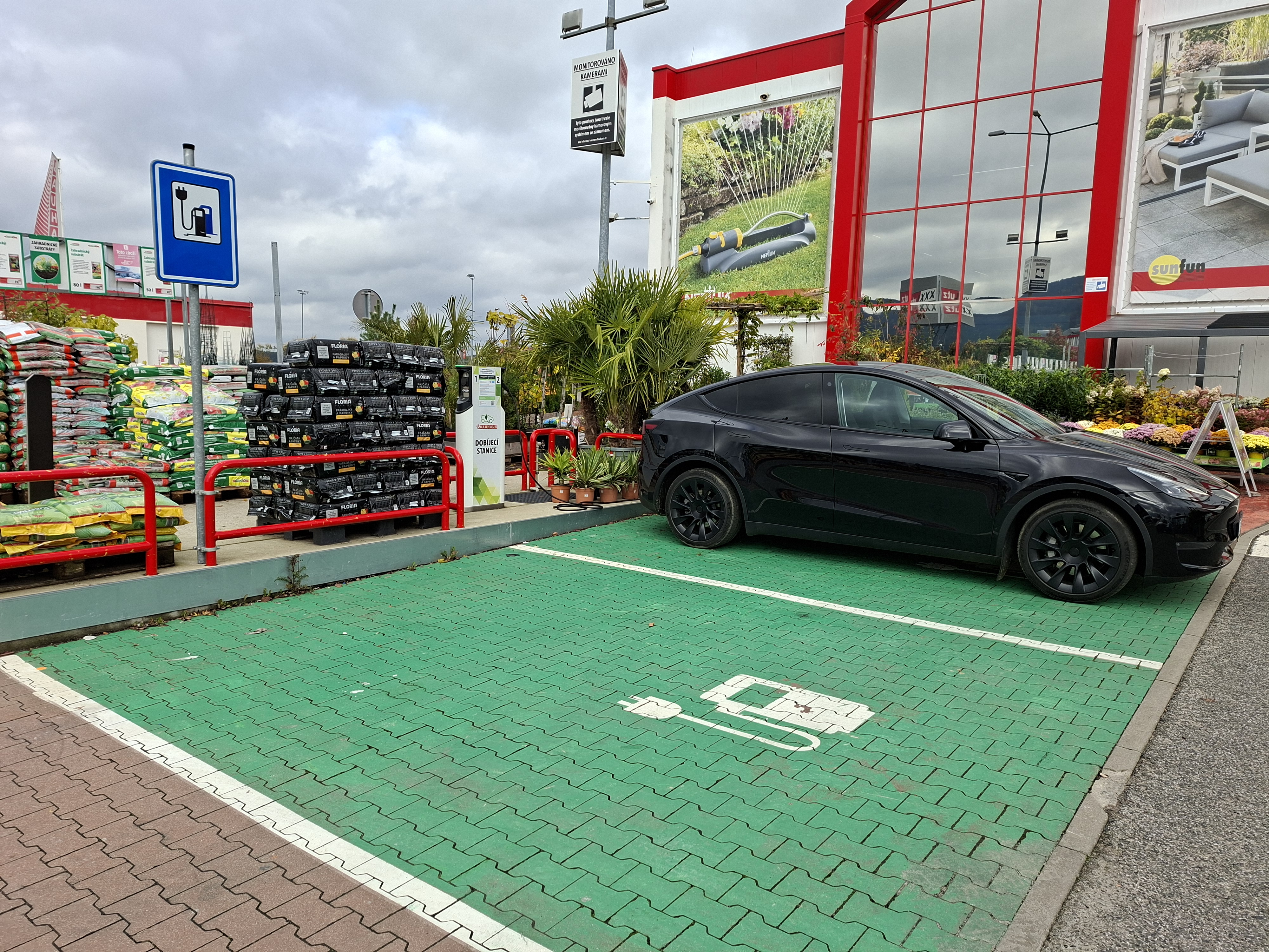 BAUHAUS – nabíjecí stanice