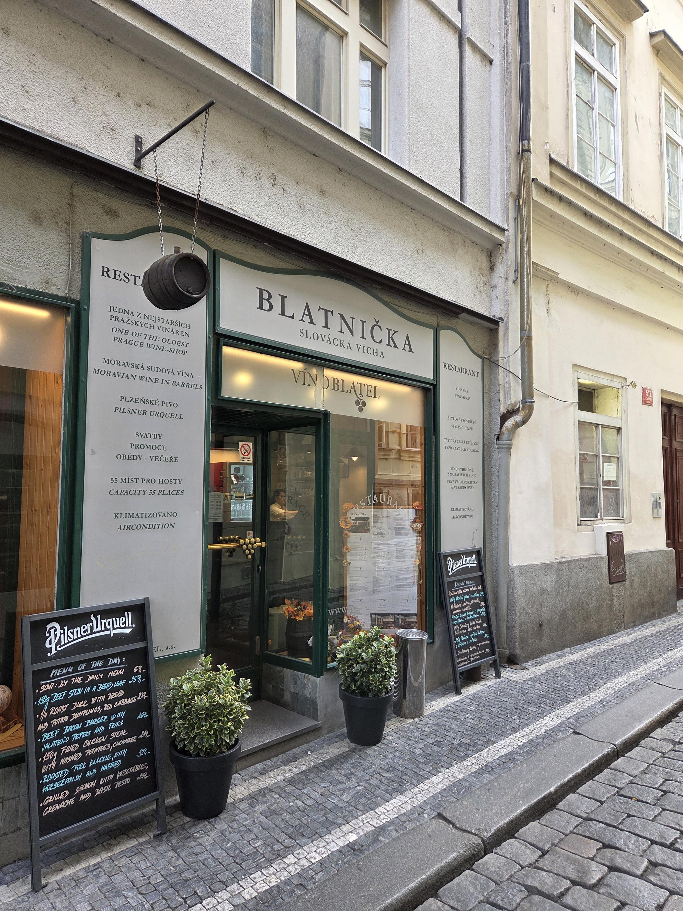 Vinný bar Blatnička foto 2