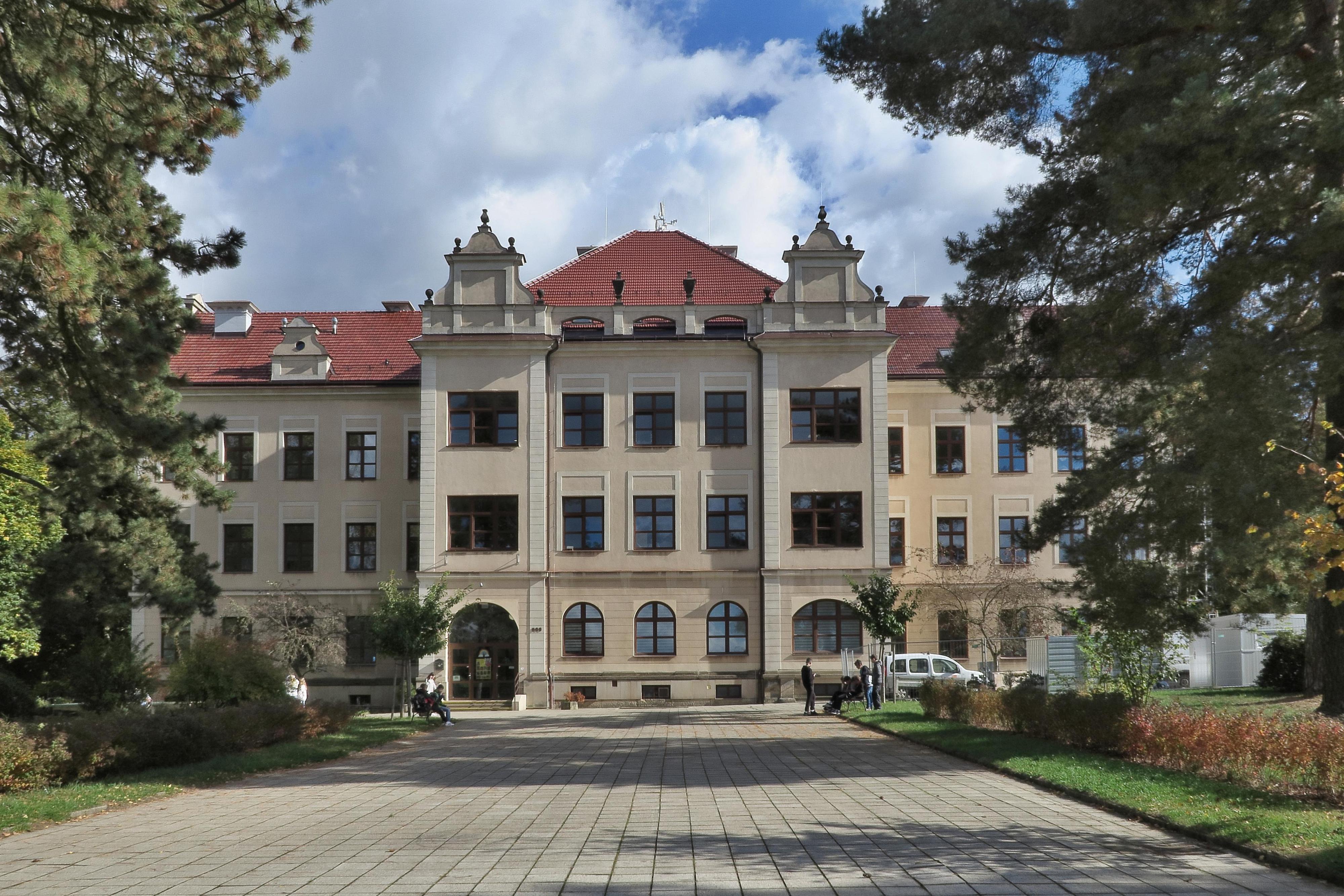 ZŠ a MŠ Na Daliborce, Hořice foto 3
