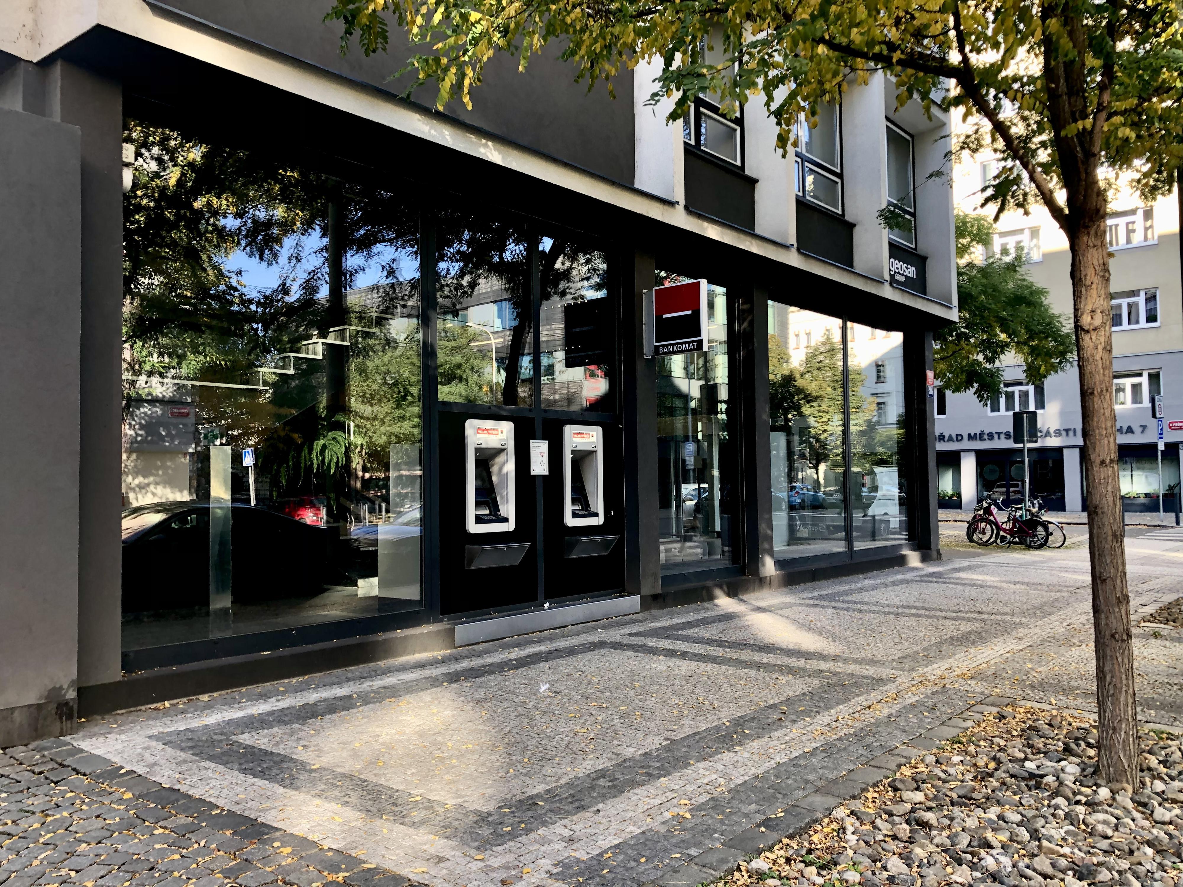 Bankomat Komerční banky foto 3