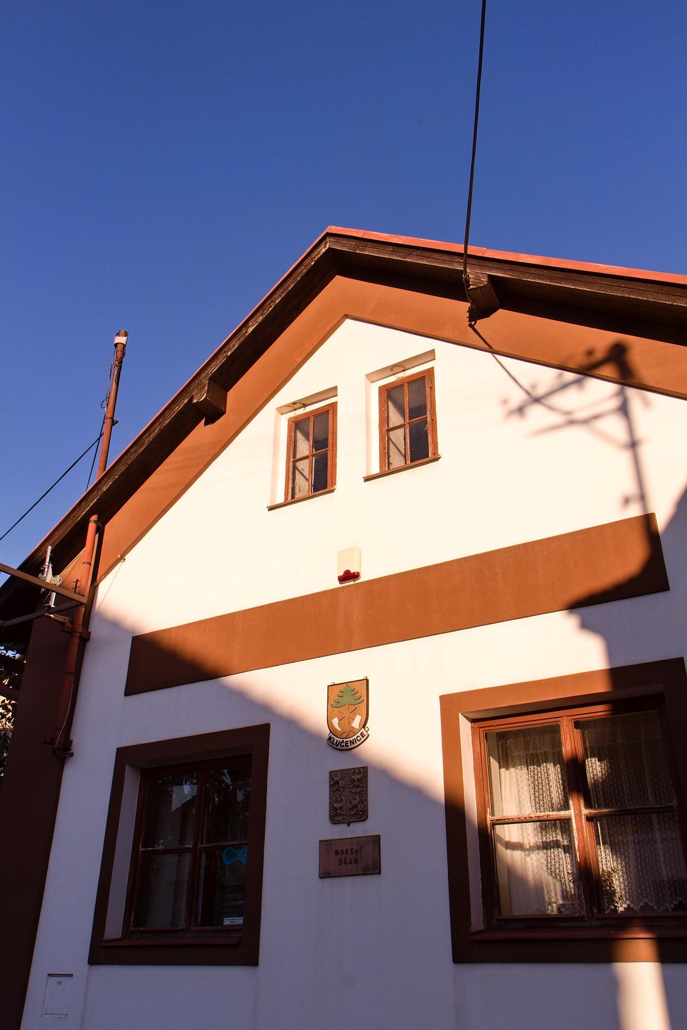 Klučenice - obecní úřad foto 3