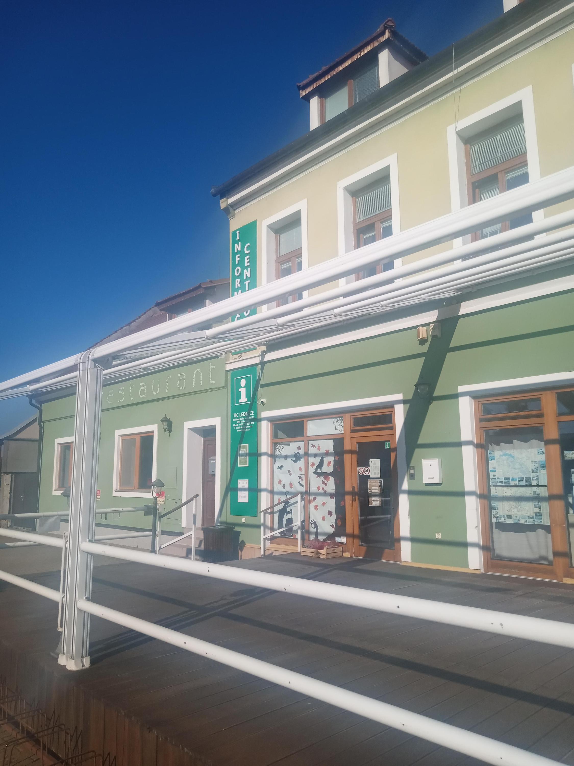 Turistické informační centrum Lednice, Malinovského foto 3