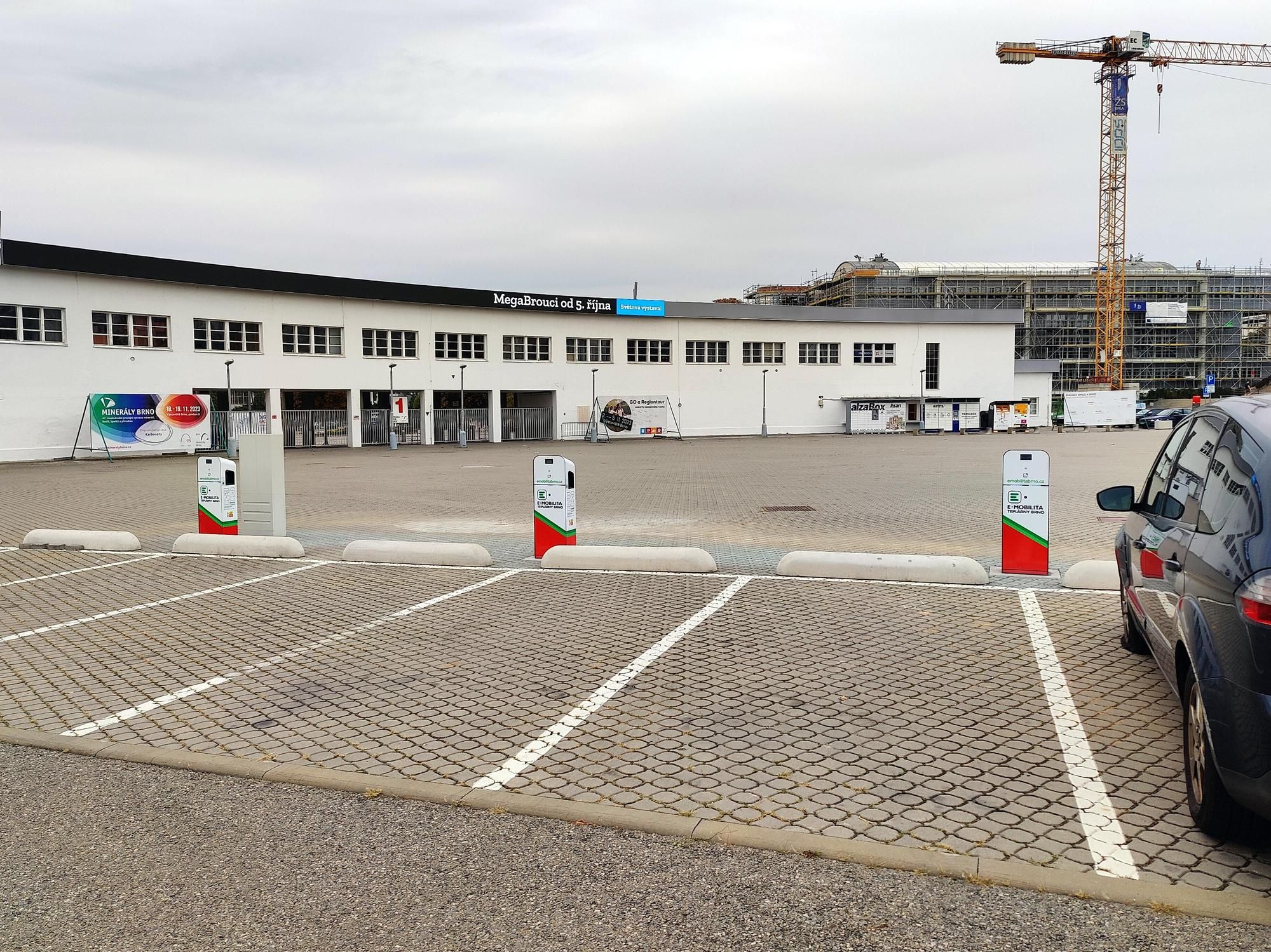 Teplárny Brno, a.s. - nabíjecí stanice foto 3