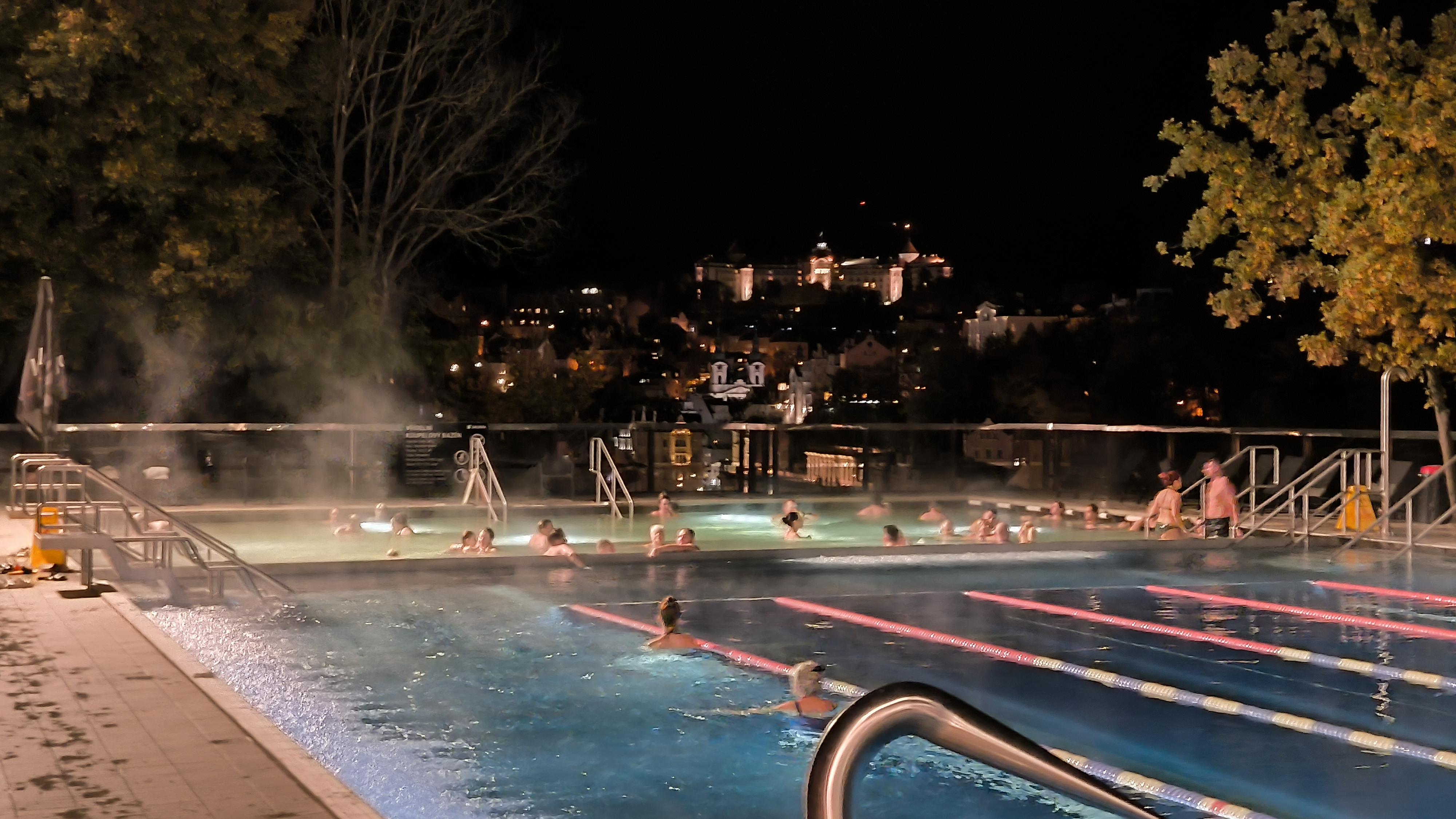 Thermal Resort Bazén foto 3