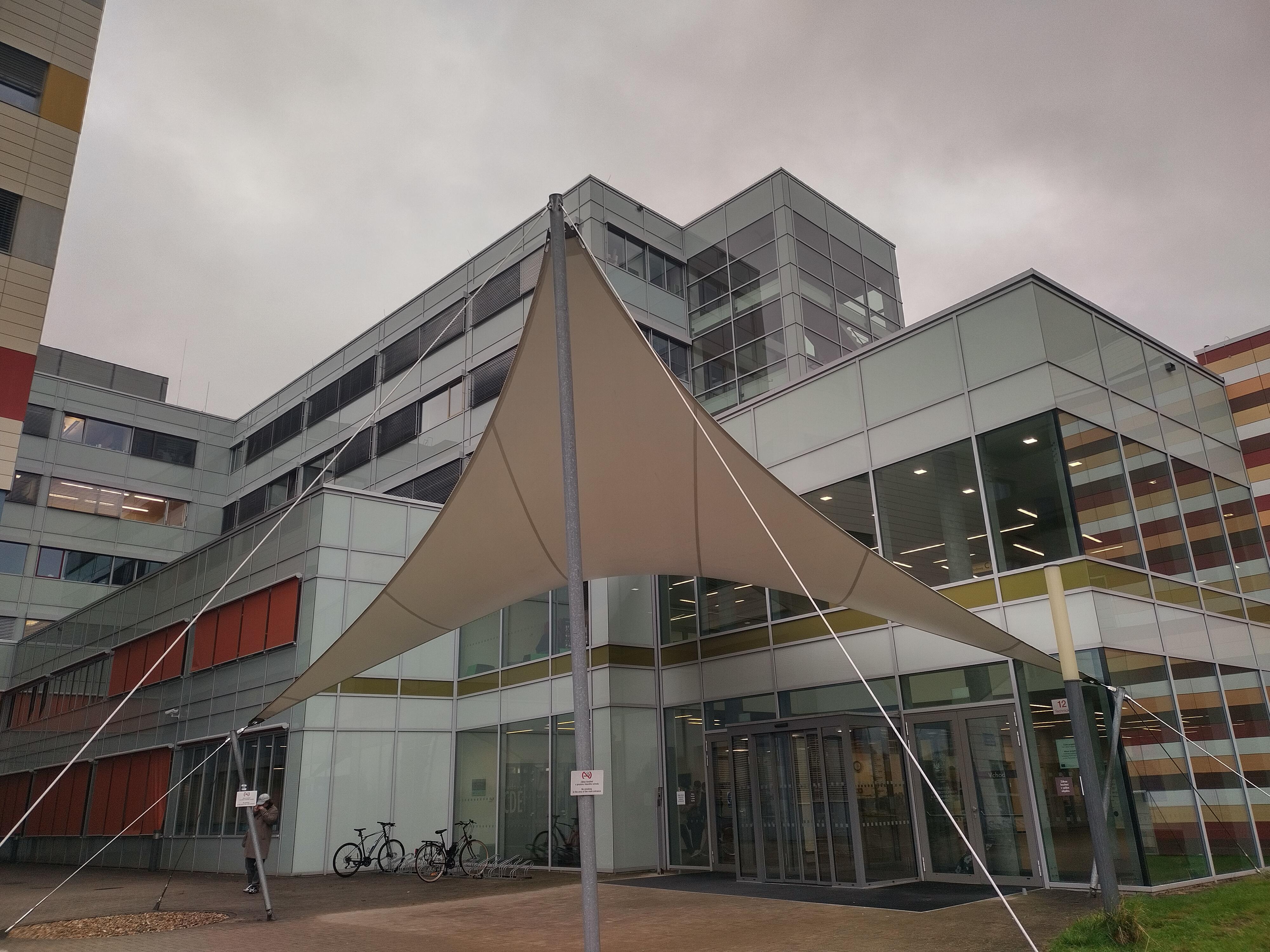 Vysoké učení technické v Brně - Fakulta elektrotechniky a komunikačních technologií foto 5