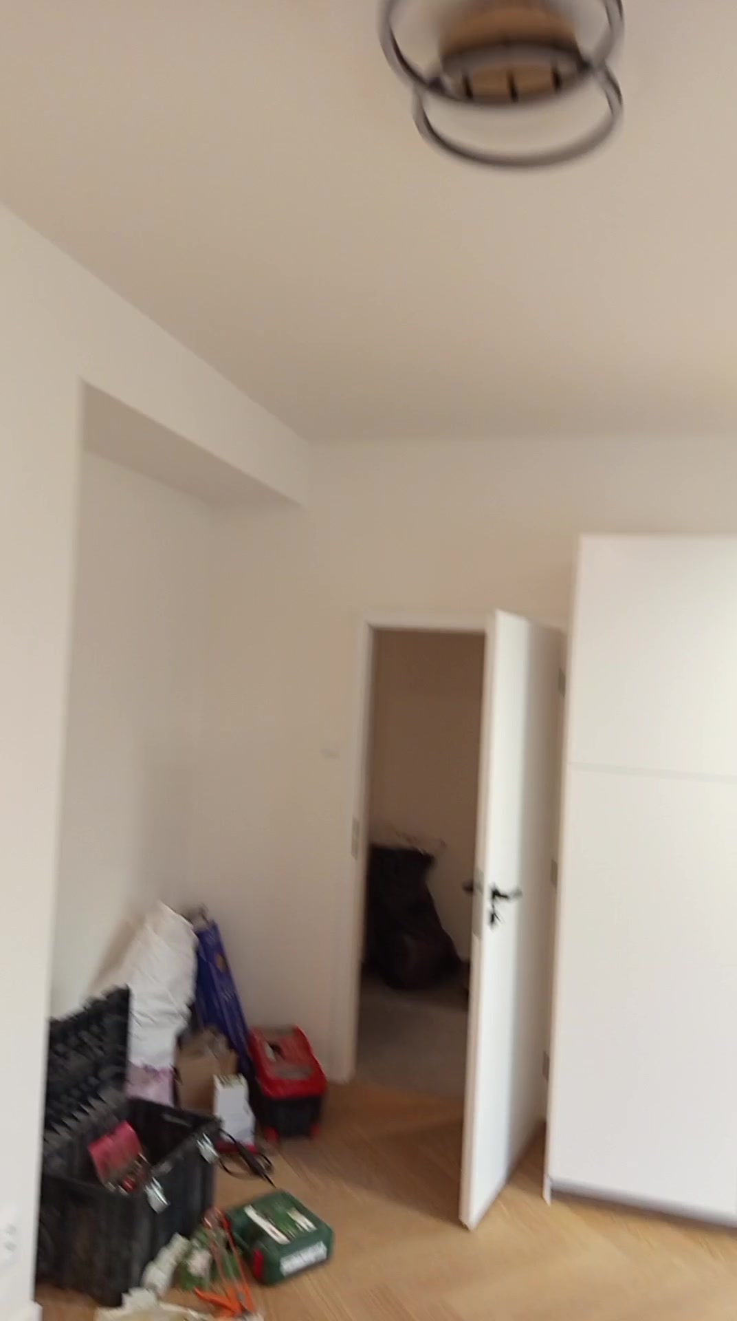 Elektrikáři z Prahy foto 2 (náhled videa)