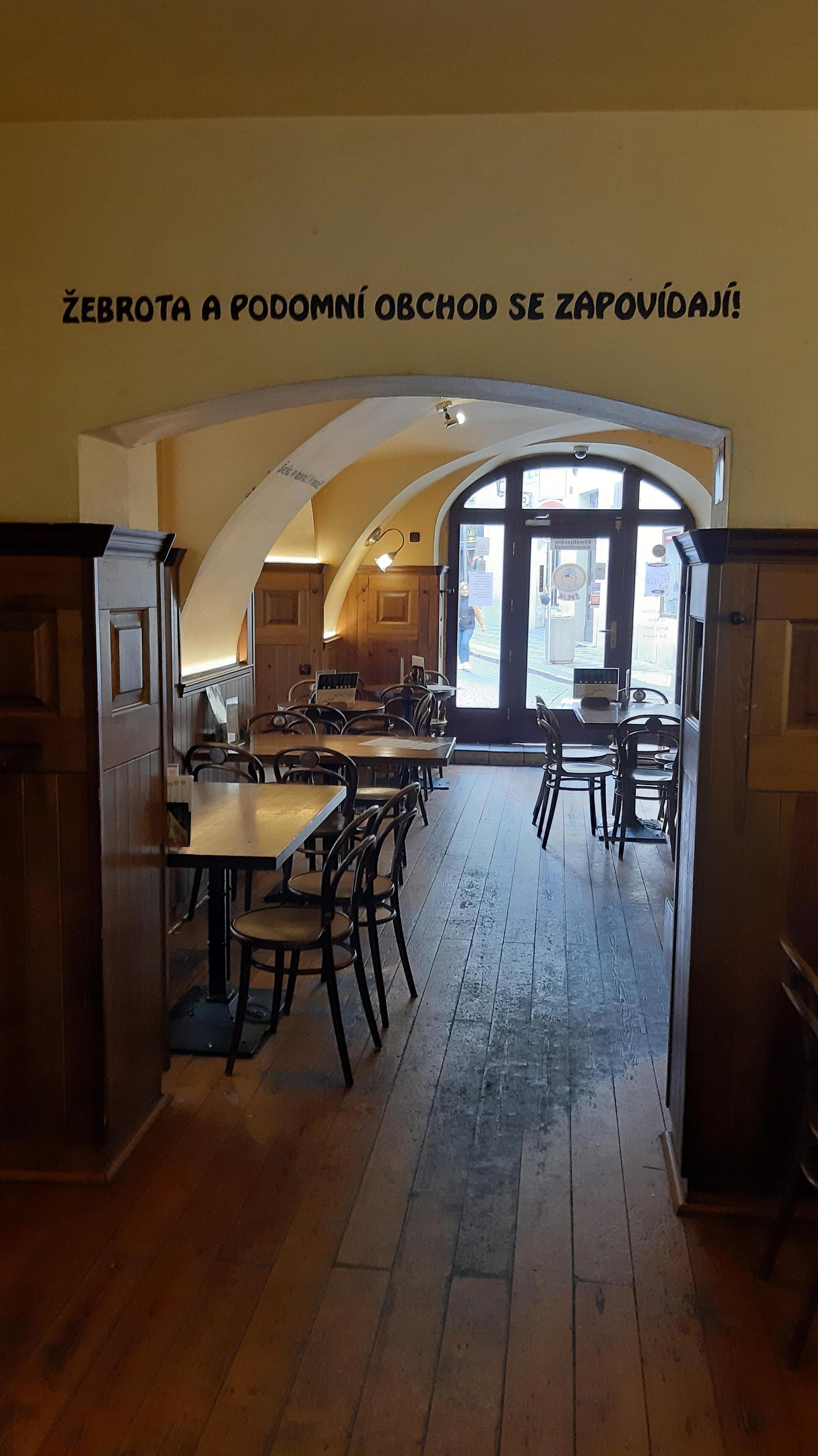 Švejk Restaurant U zeleného stromu foto 3