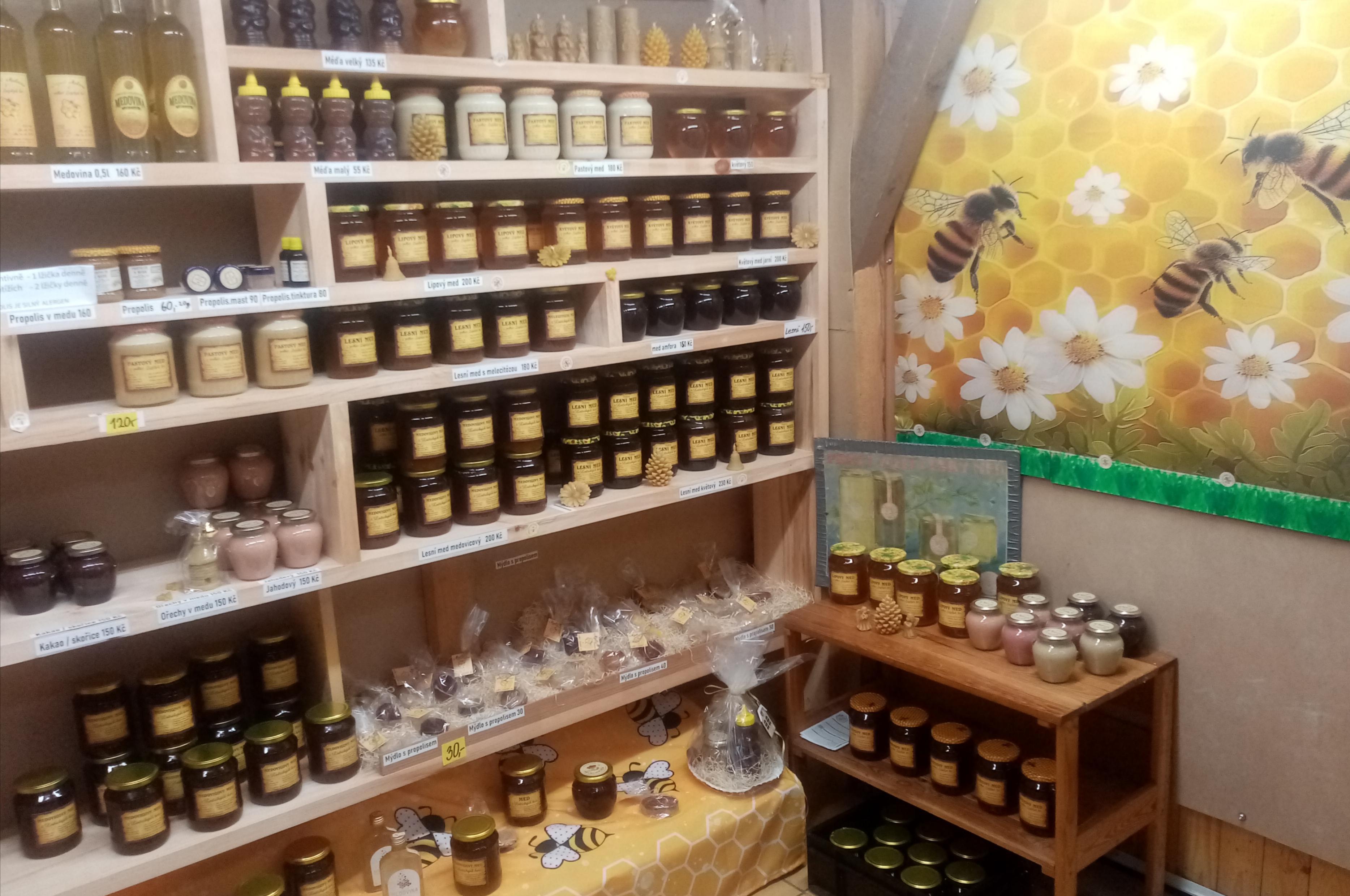 Včelařství Fialovi