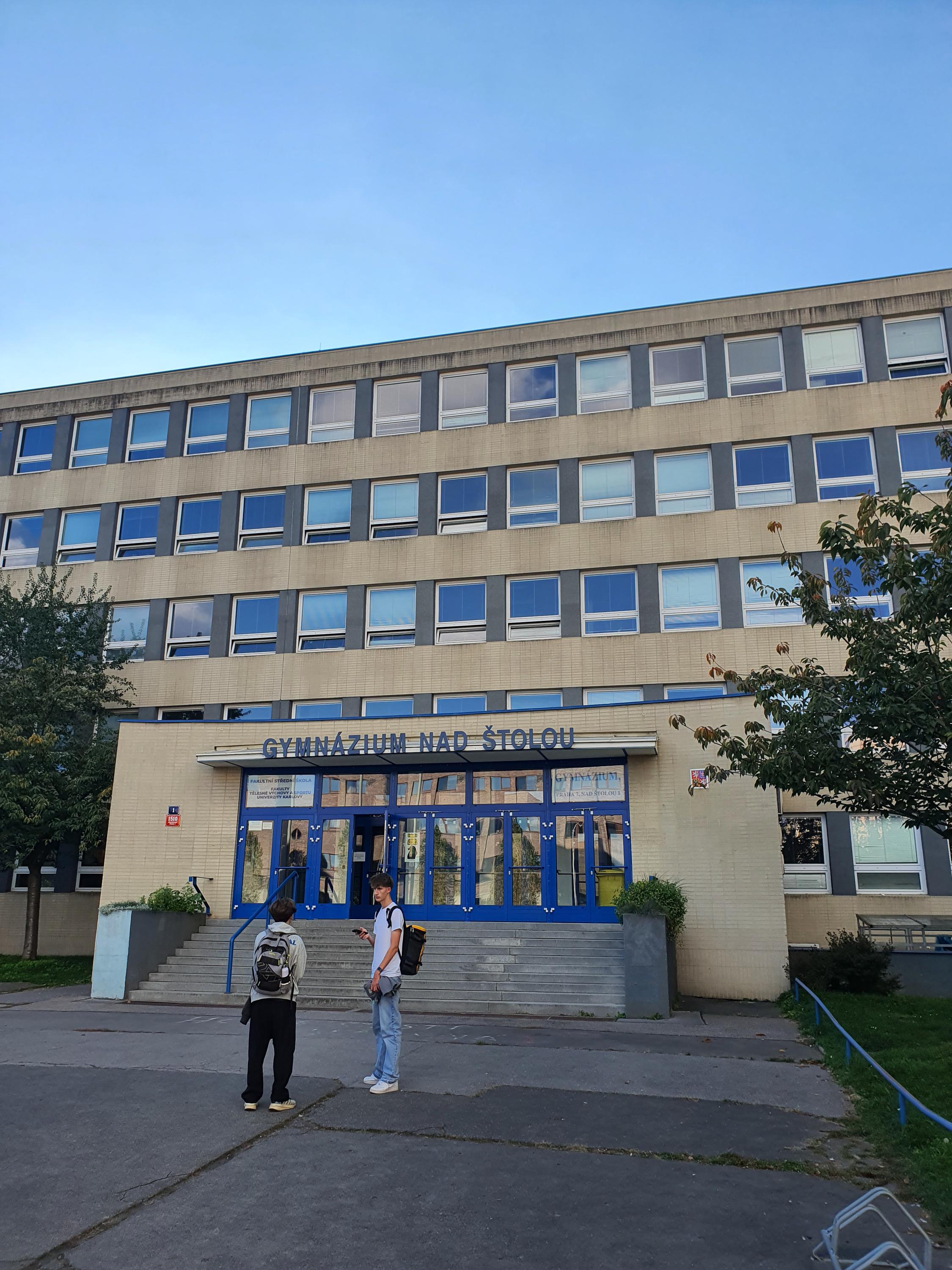Gymnázium Praha 7, Nad Štolou foto 5