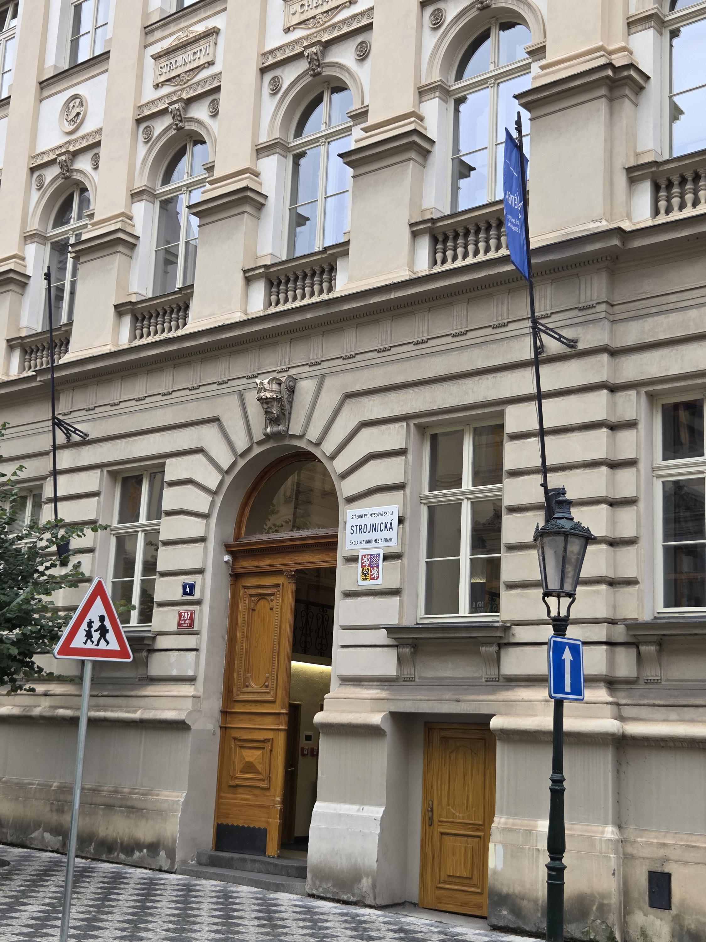 SPSŠ Betlémská - Střední průmyslová škola strojnická Praha foto 5
