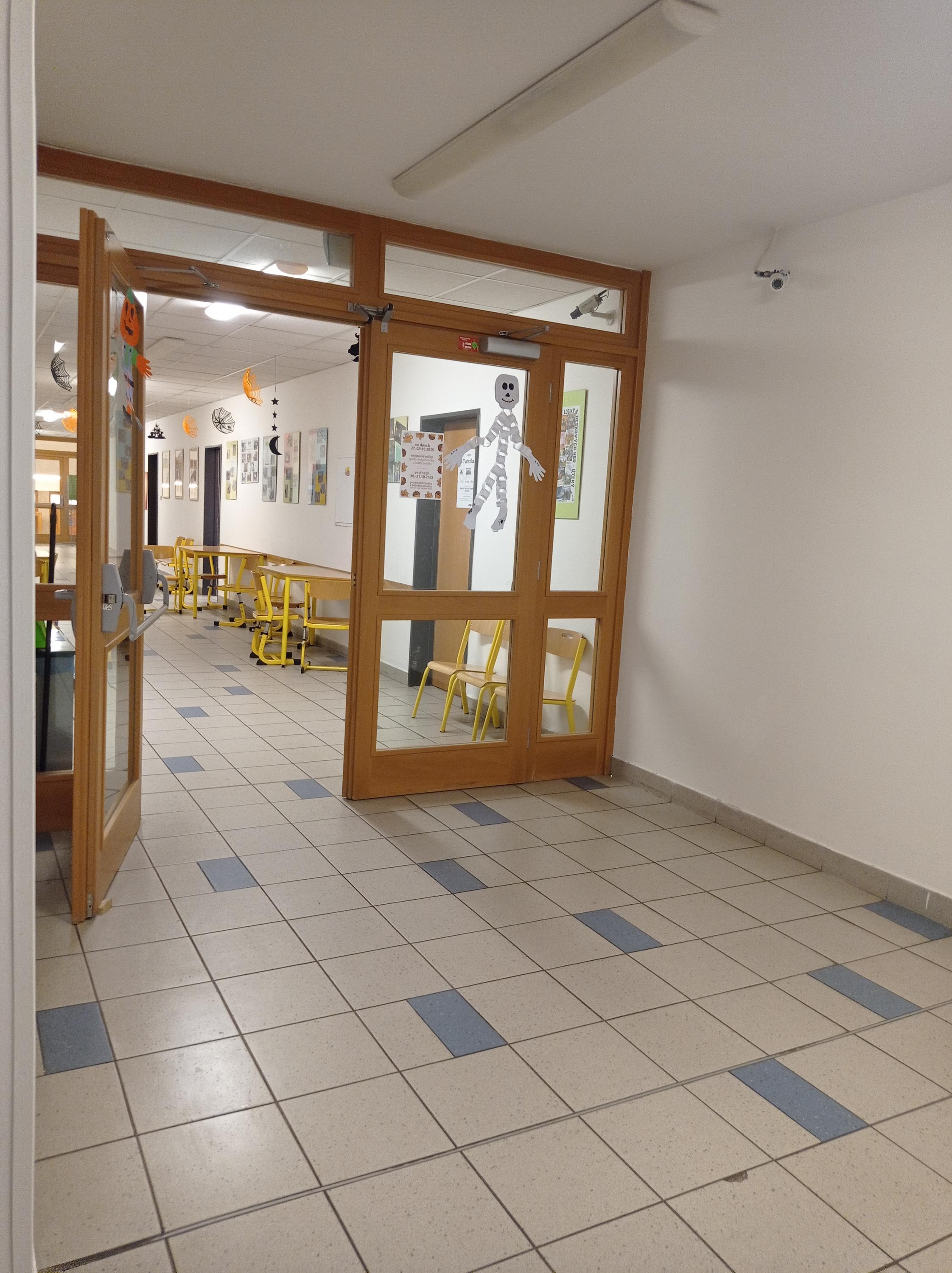 Dům dětí a mládeže a Zařízení pro další vzdělávání pedagogických pracovníků, Ústí nad Labem foto 3