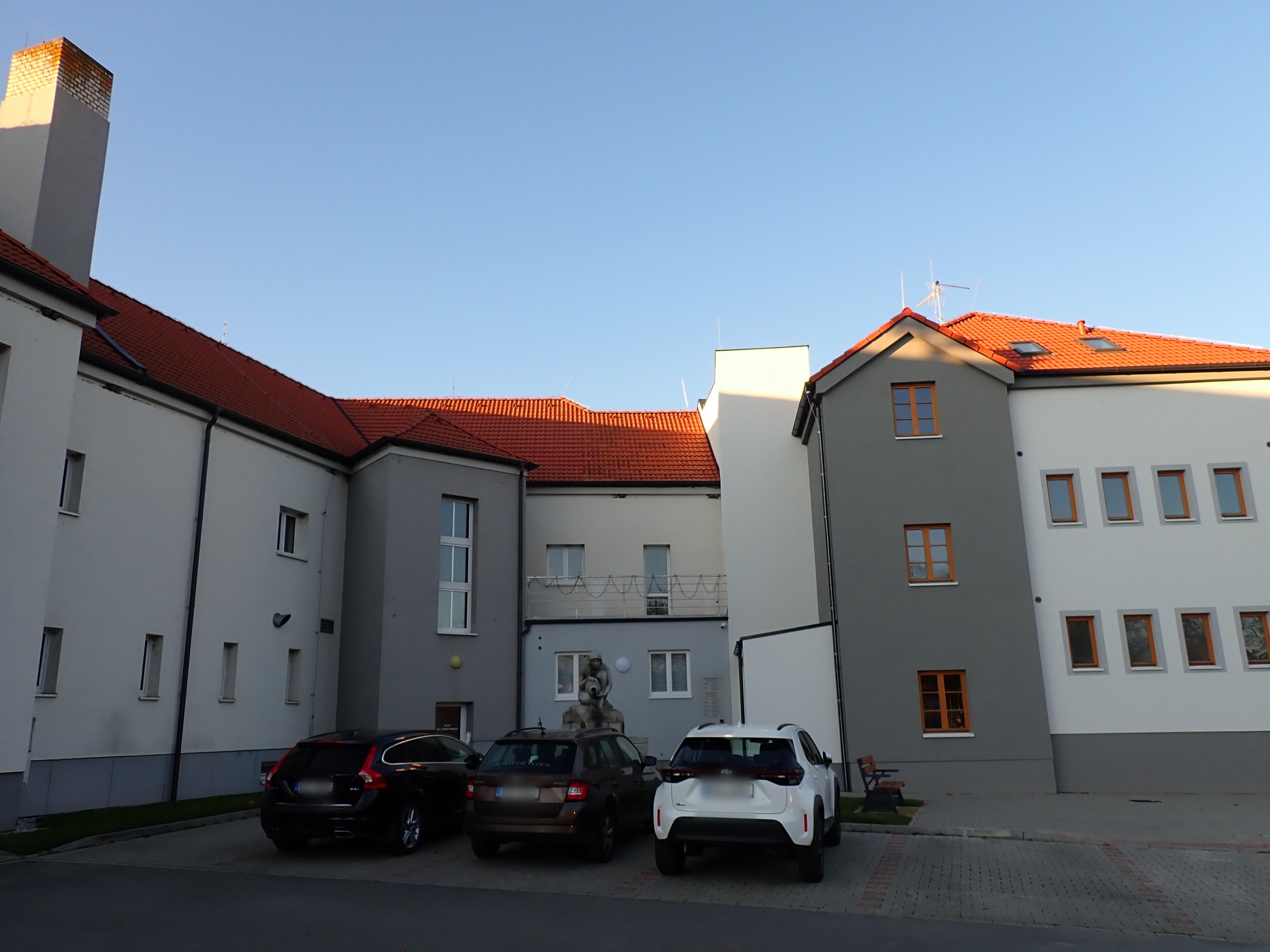 Vejprnice - obecní úřad foto 5