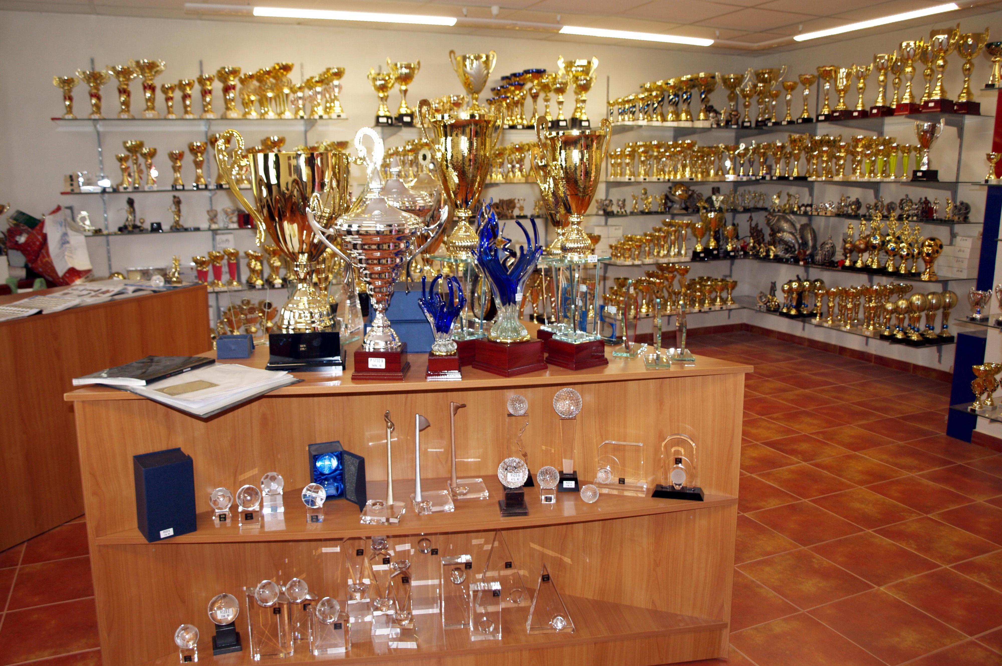 ADAVE - POHÁRY, MEDAILE, s.r.o.