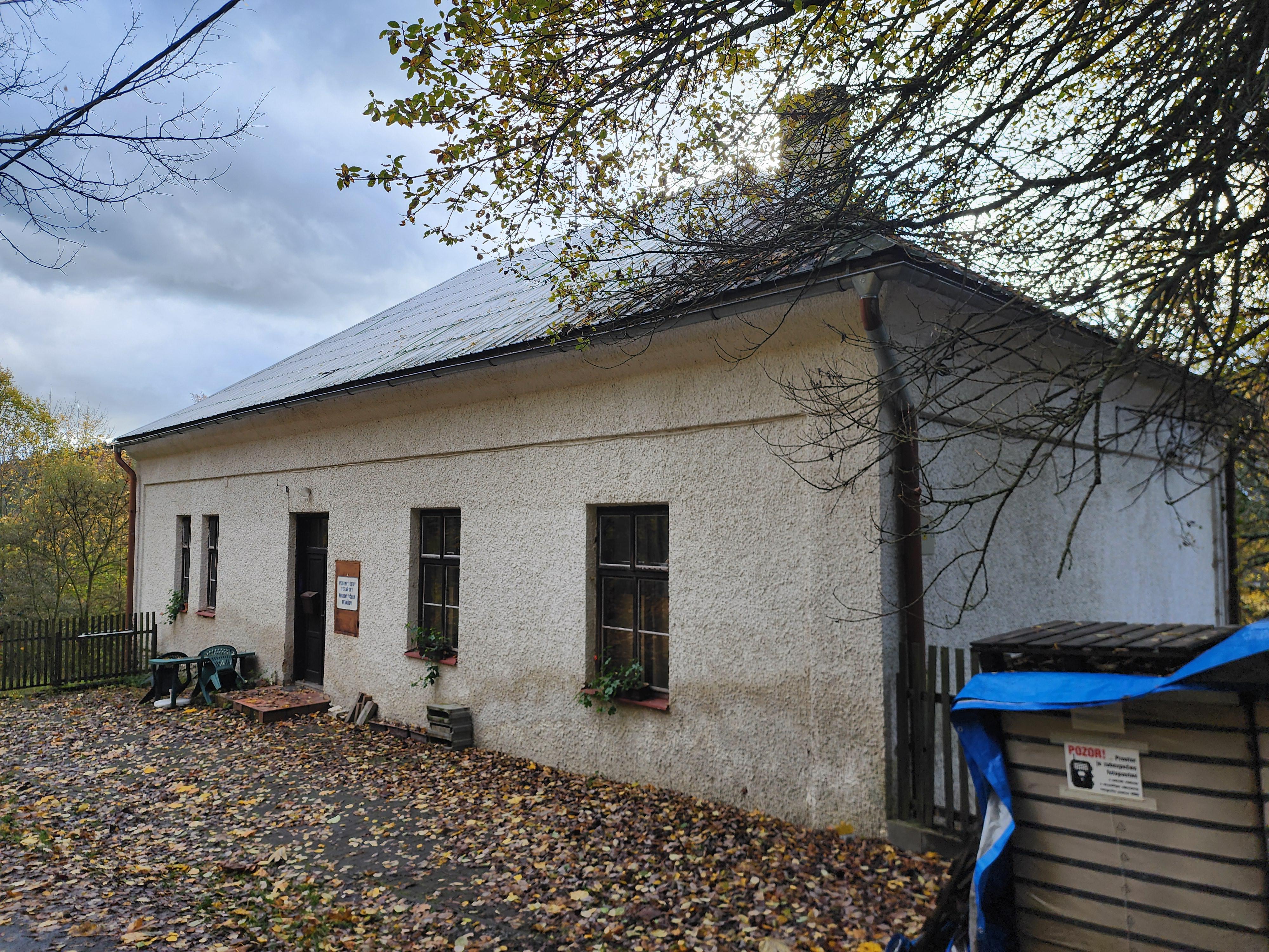 Výzkumný ústav včelařský - Pokusný včelín Pekařov foto 2