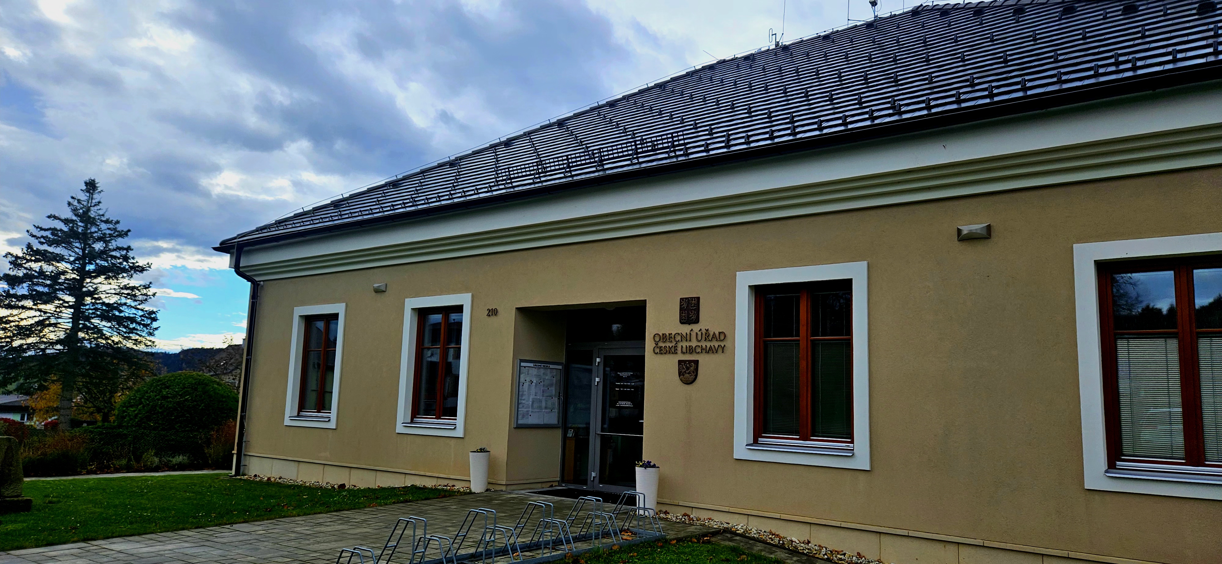 České Libchavy - obecní úřad foto 2