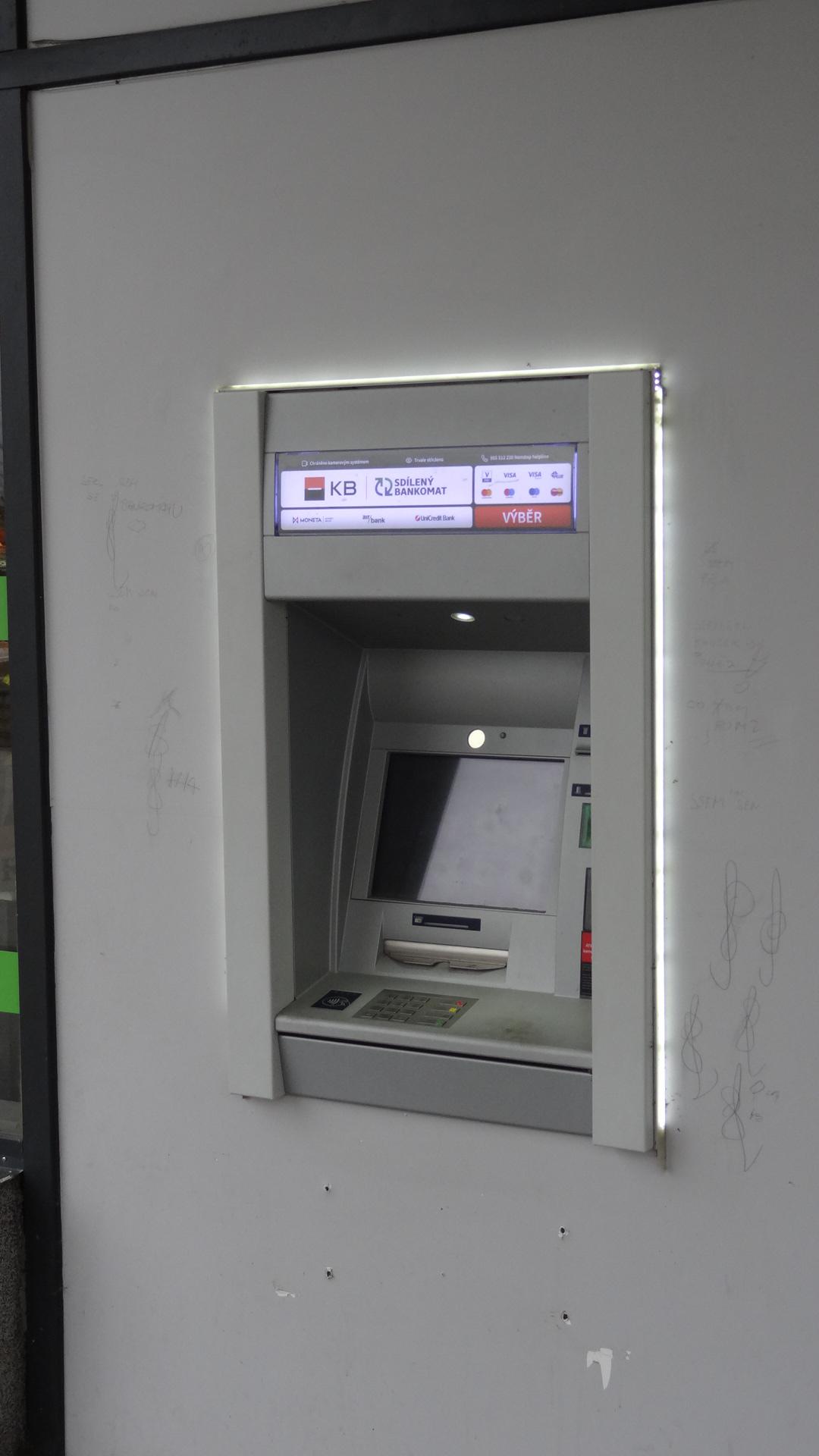 Bankomat Komerční banky foto 2