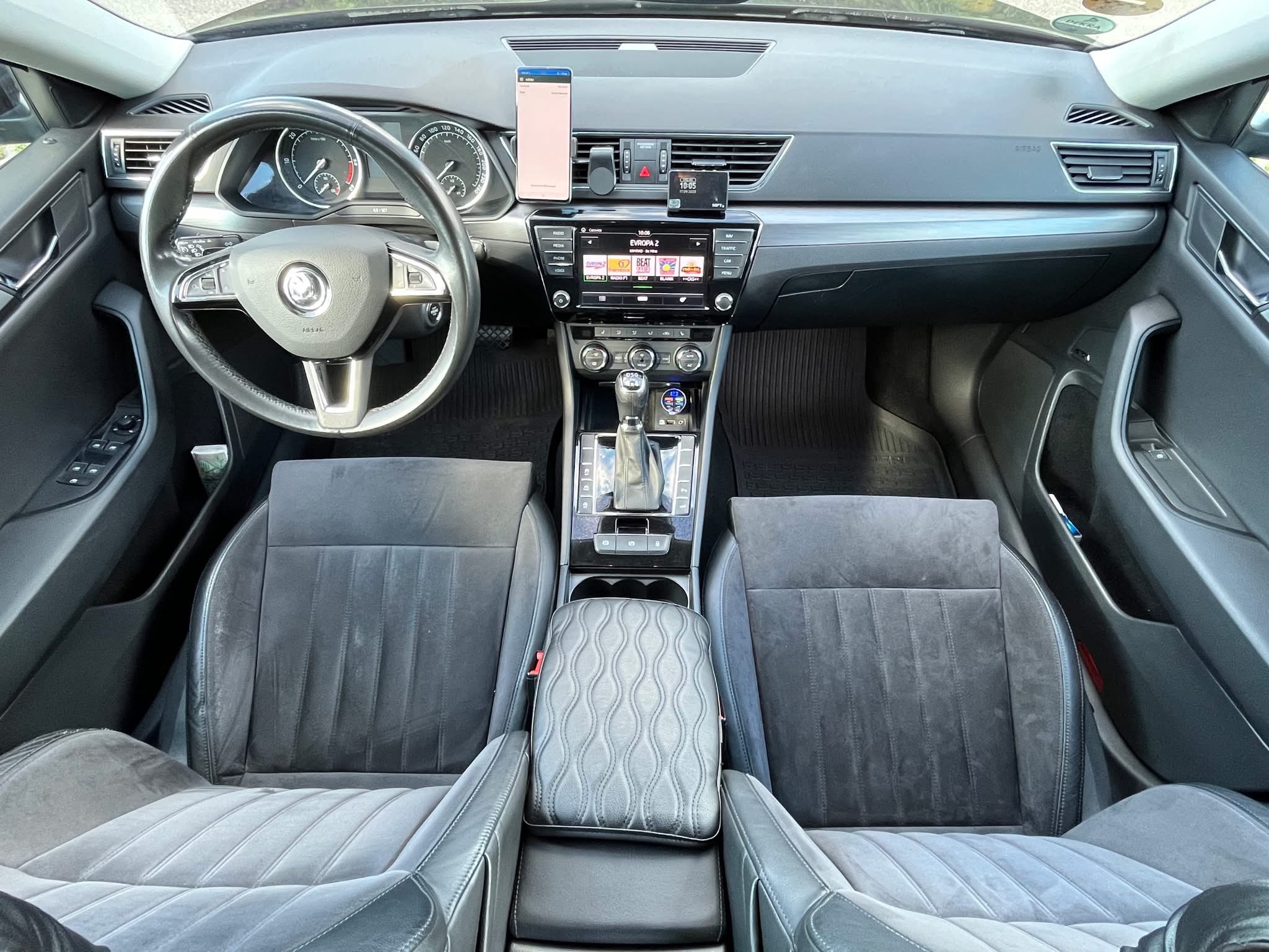 Taxi Devadesátka foto 2