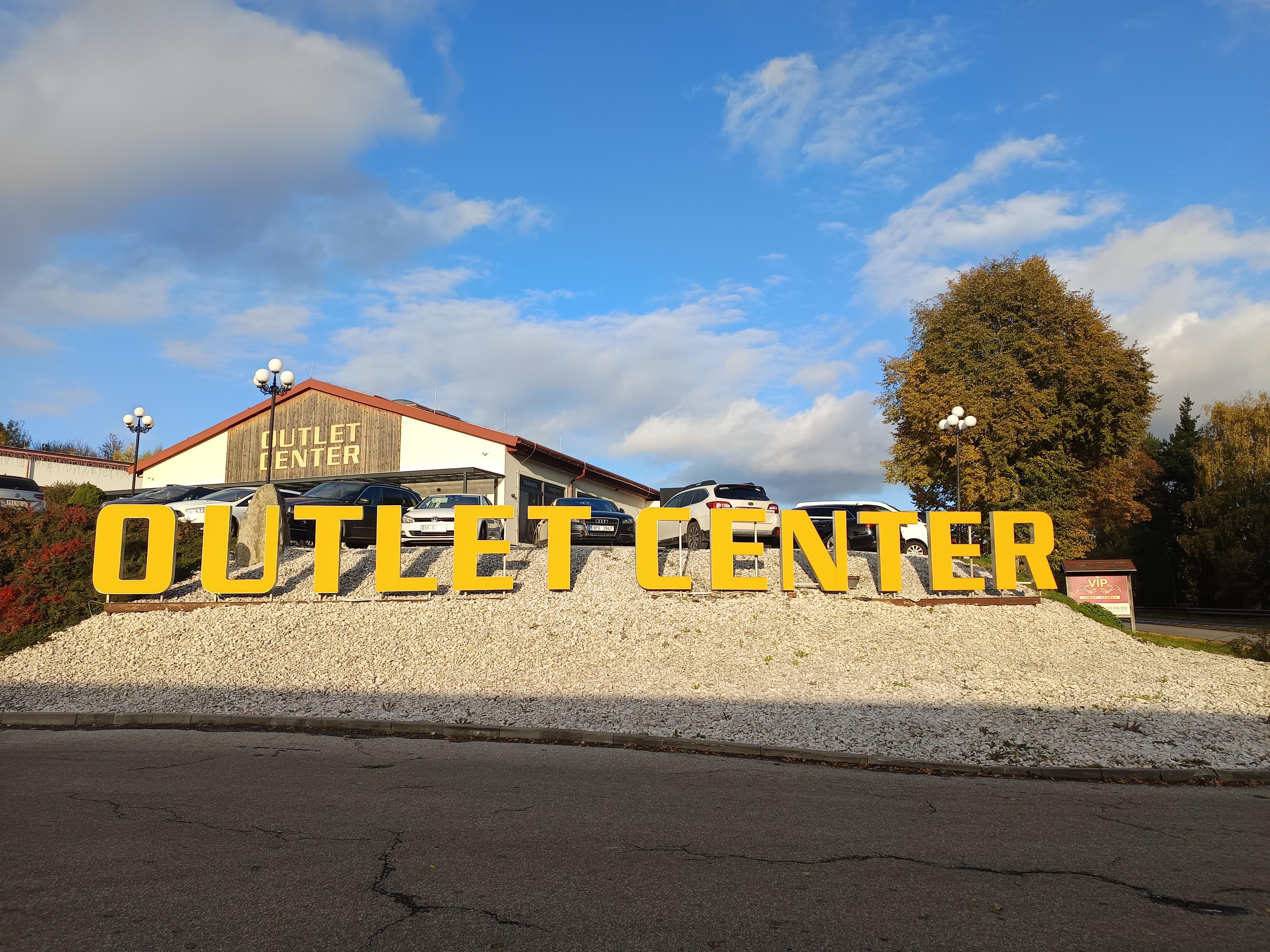 Outlet Center Studánky foto 1