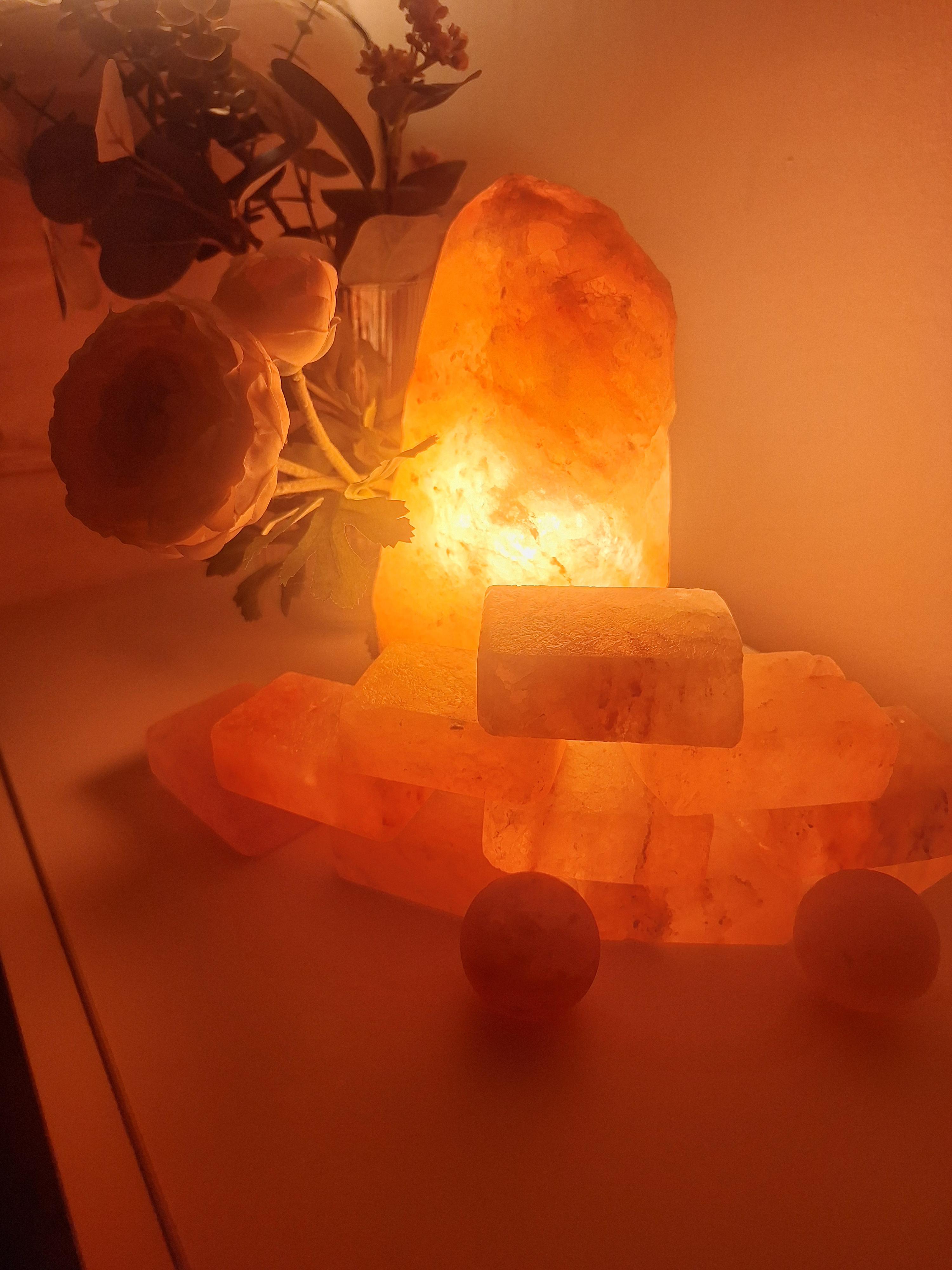 Masáž himalájskými solnými kameny