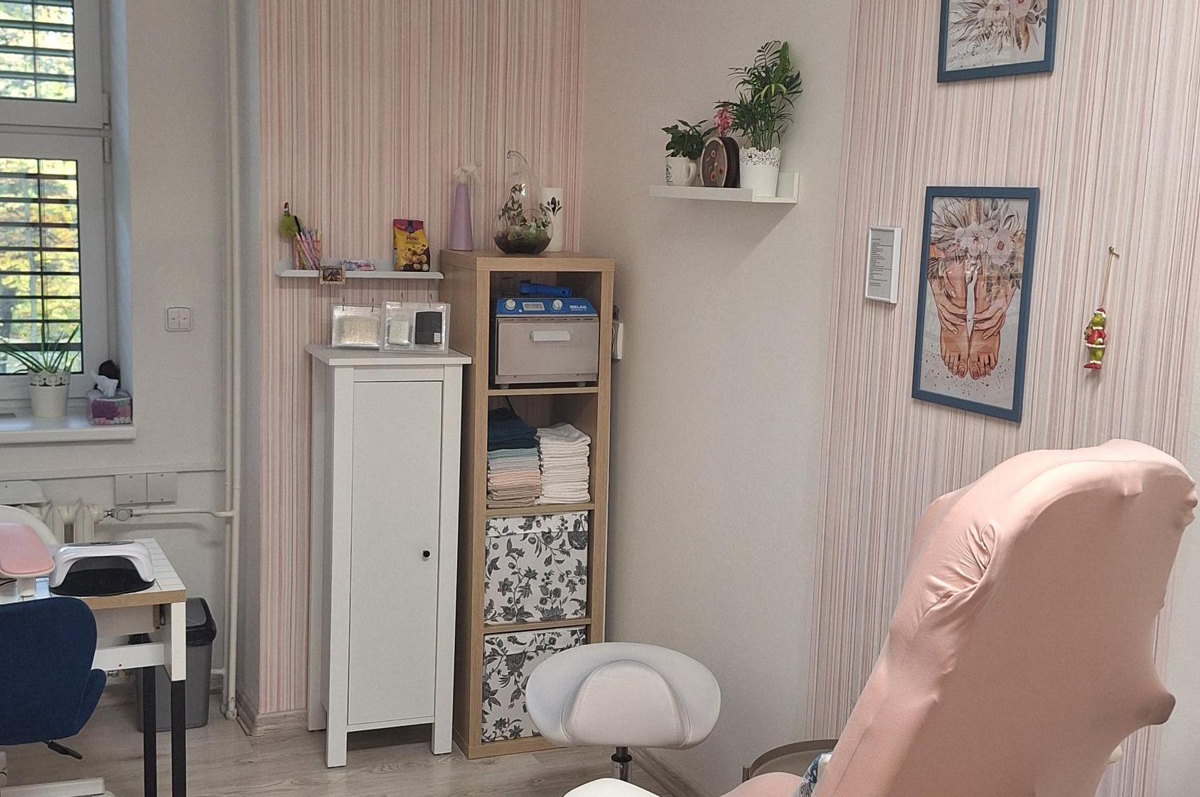 Pedikúra Manikúra Machovka